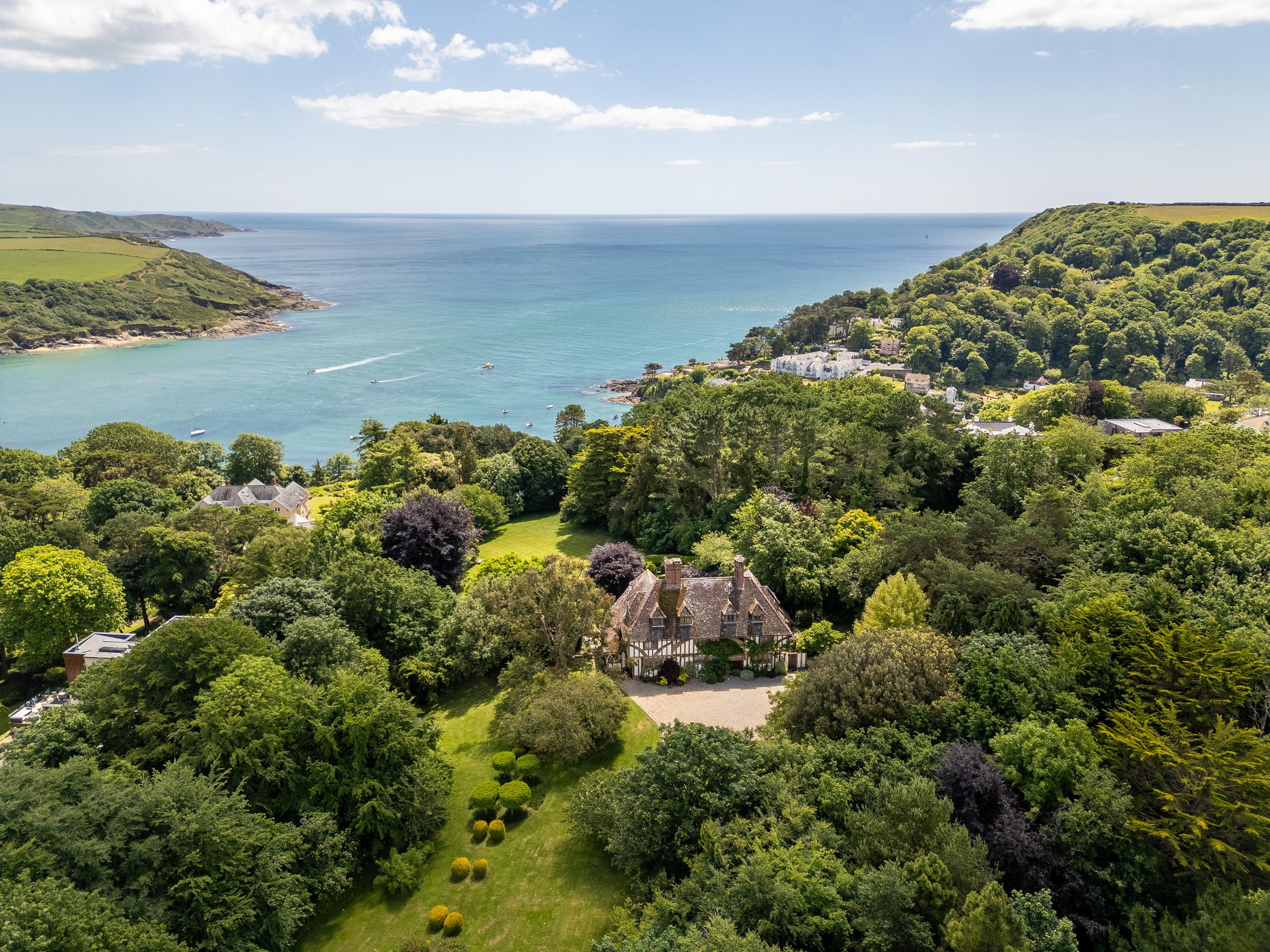 Moult Hill, Salcombe, Devon TQ8