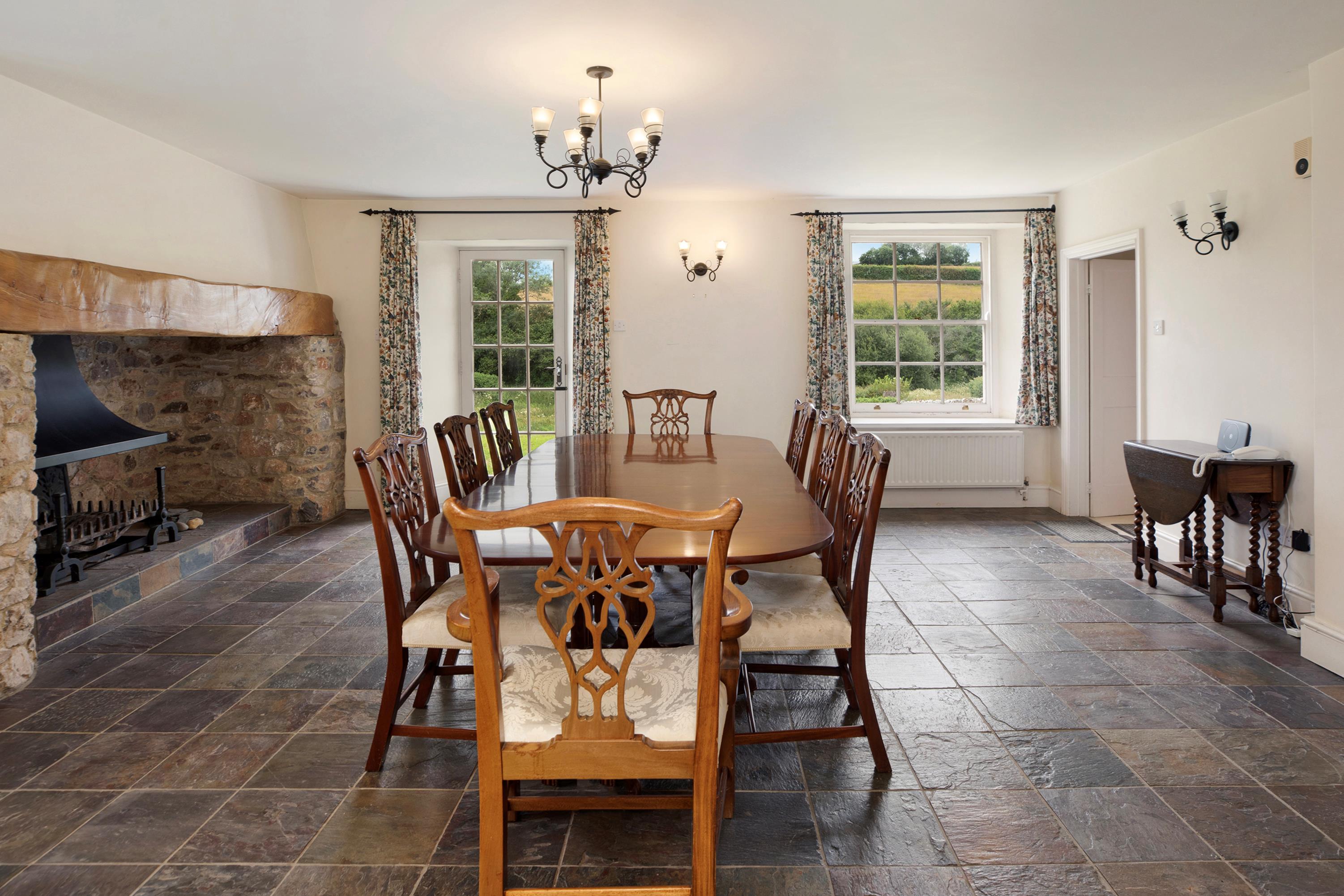 Broadhempston, Totnes, Devon, TQ9