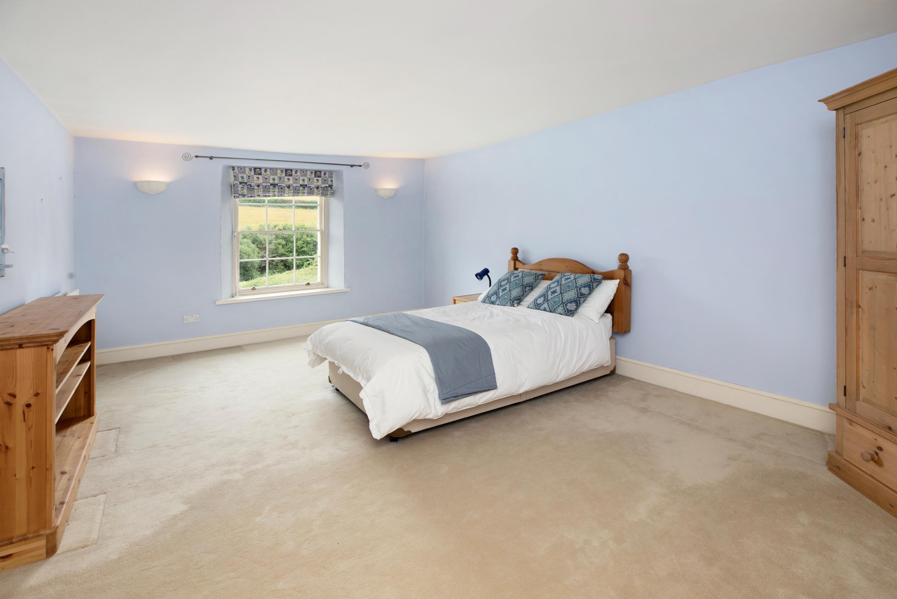 Broadhempston, Totnes, Devon, TQ9