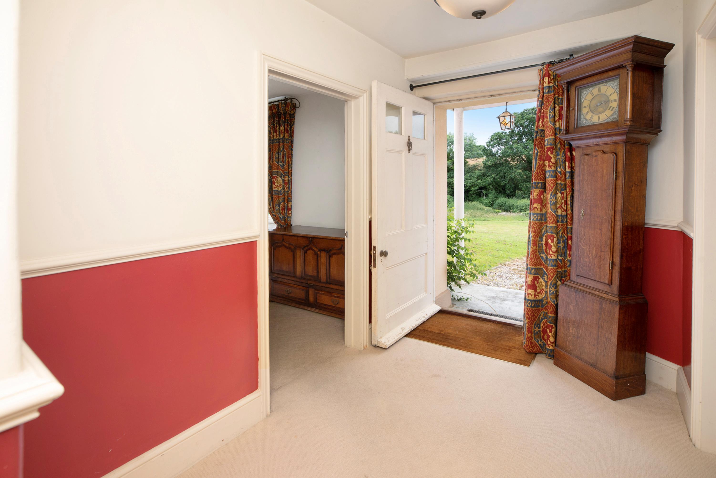 Broadhempston, Totnes, Devon, TQ9