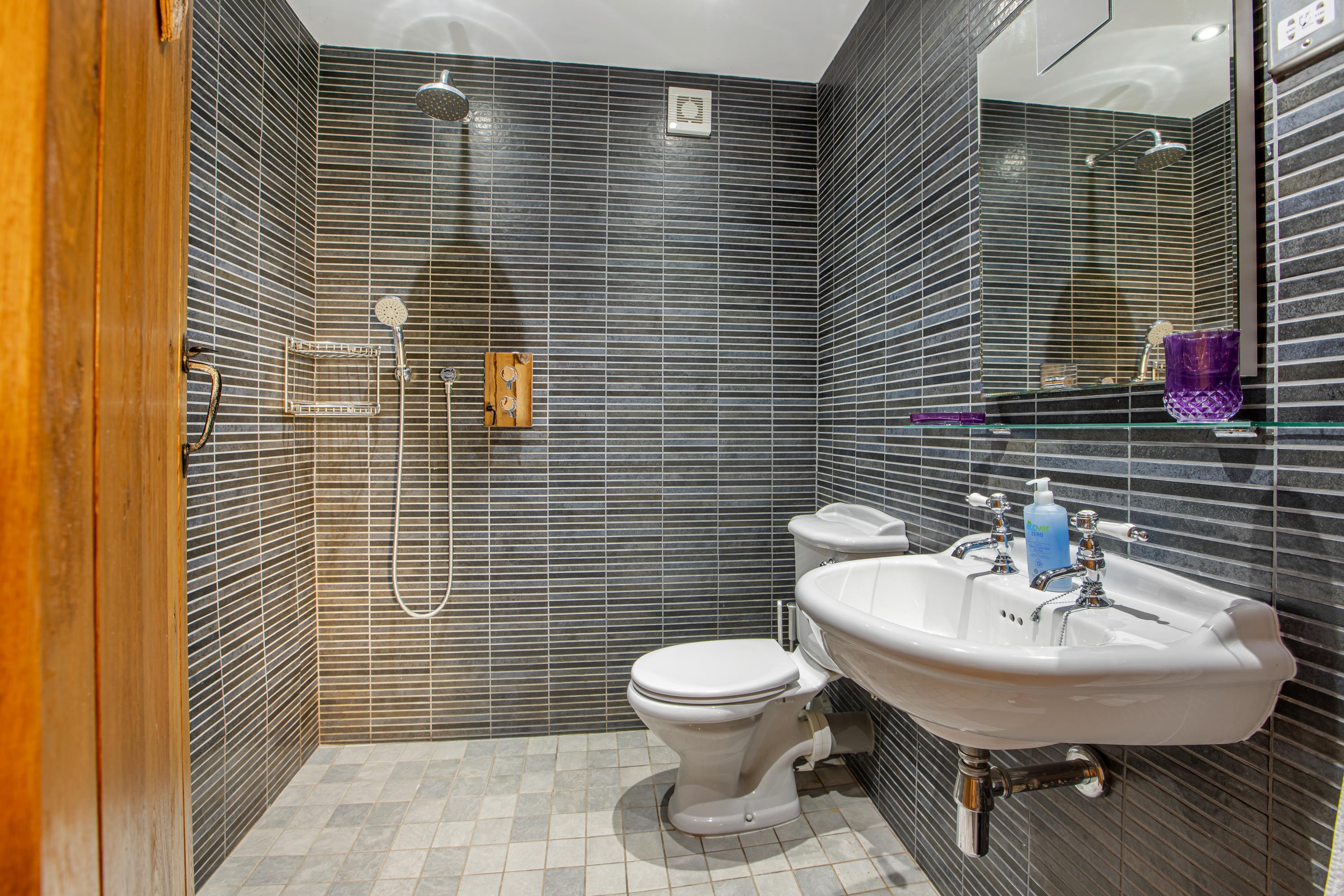 Leigh House, Kingsbridge, Devon, TQ7