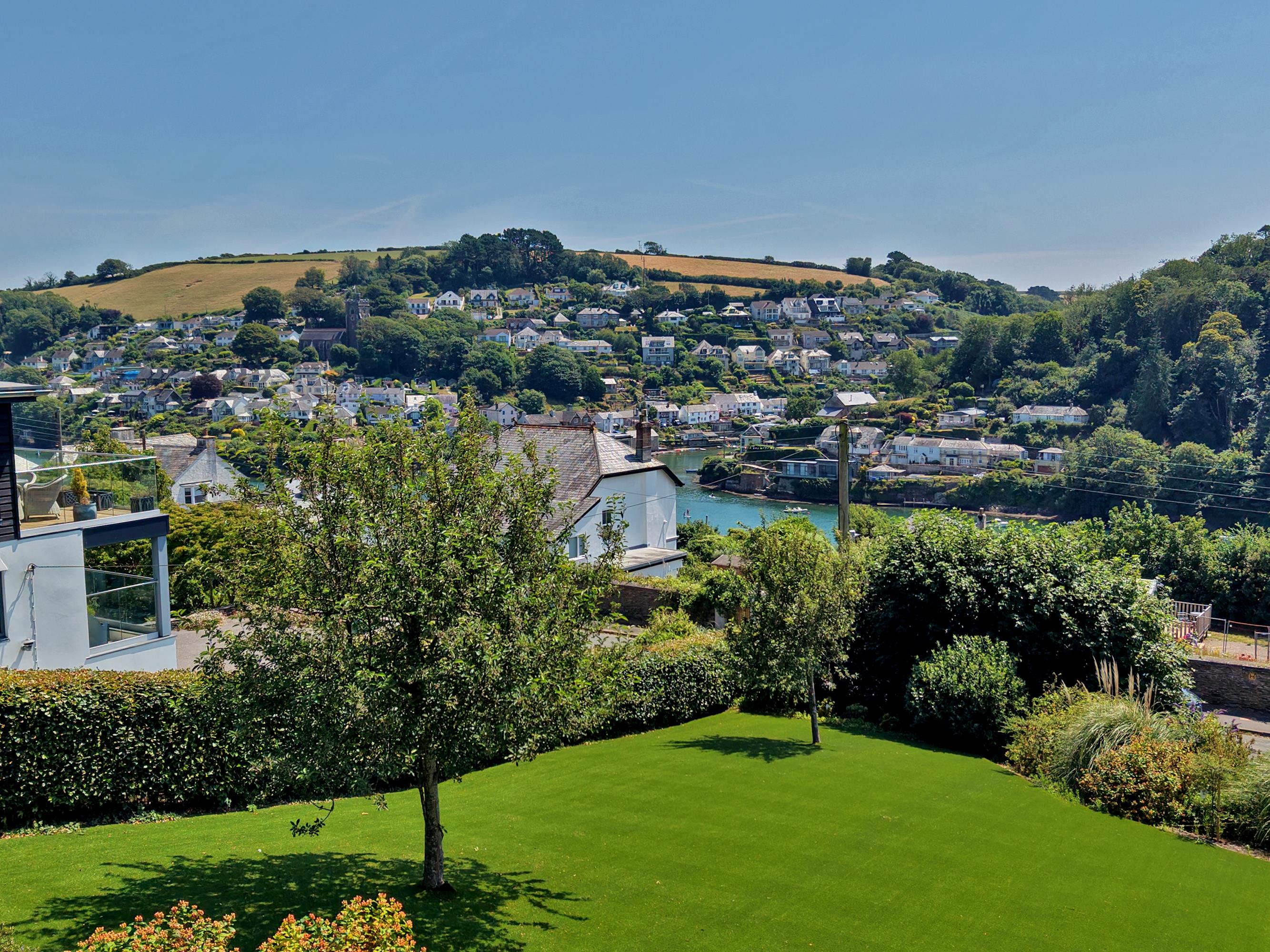 Yealm Road, Newton Ferrers, Plymouth, Devon, PL8