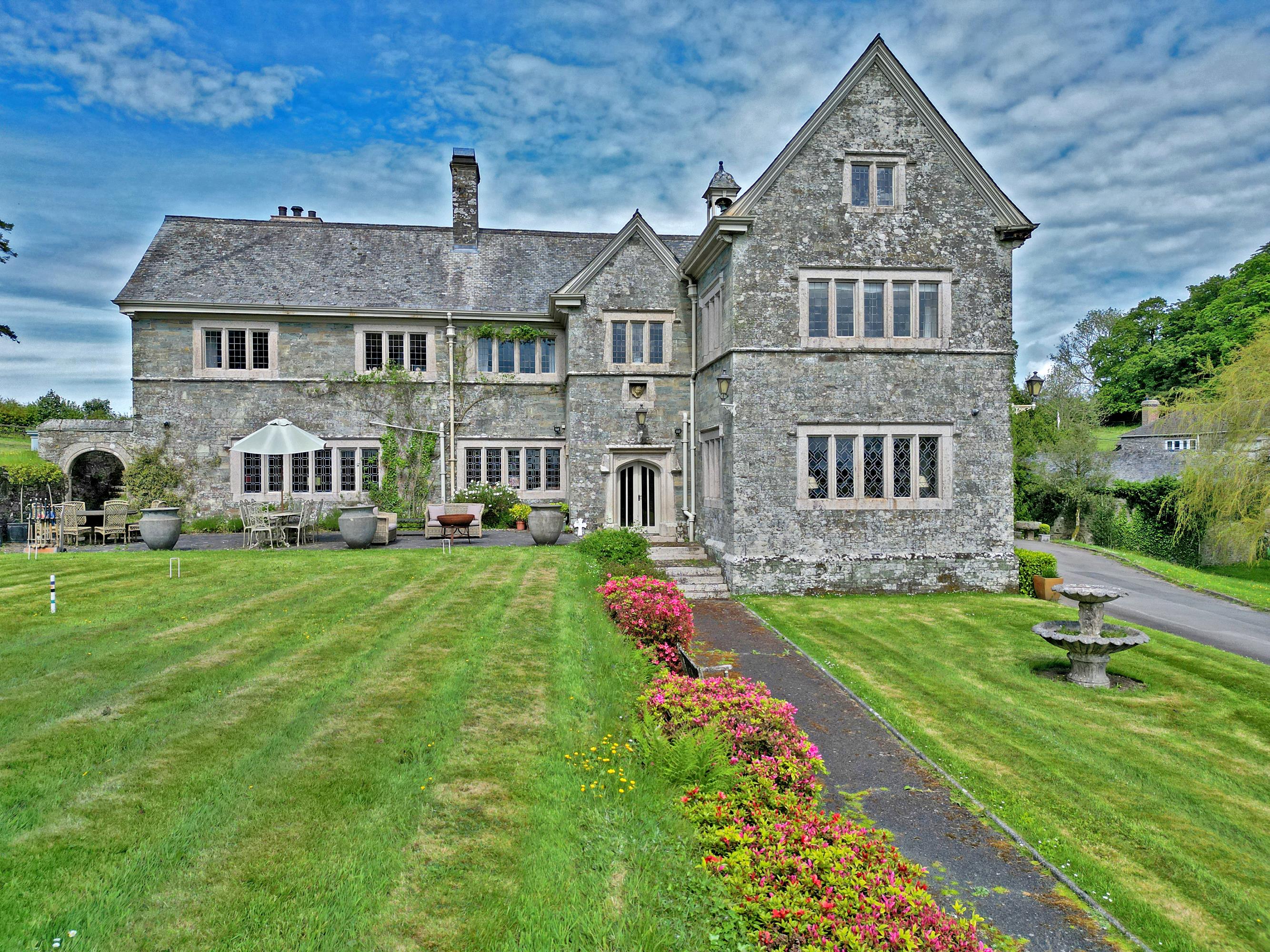 Lamerton, Tavistock, Devon, PL19
