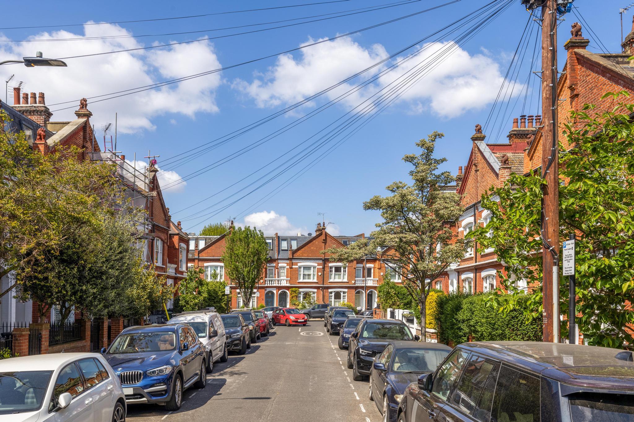 Acfold Road,  London, SW6
