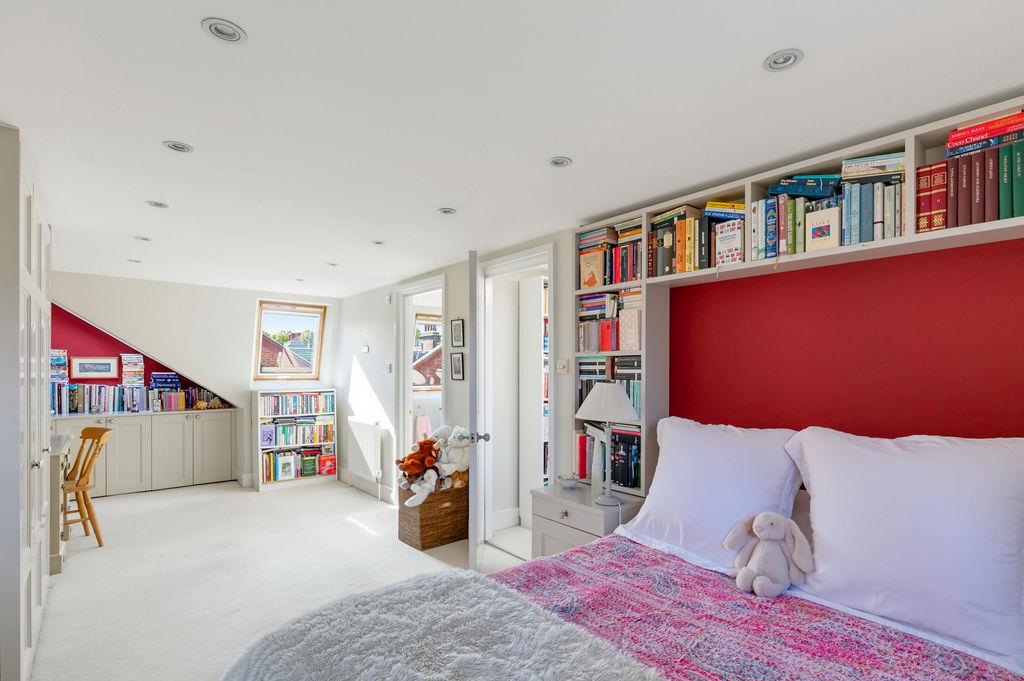 Acfold Road,  London, SW6