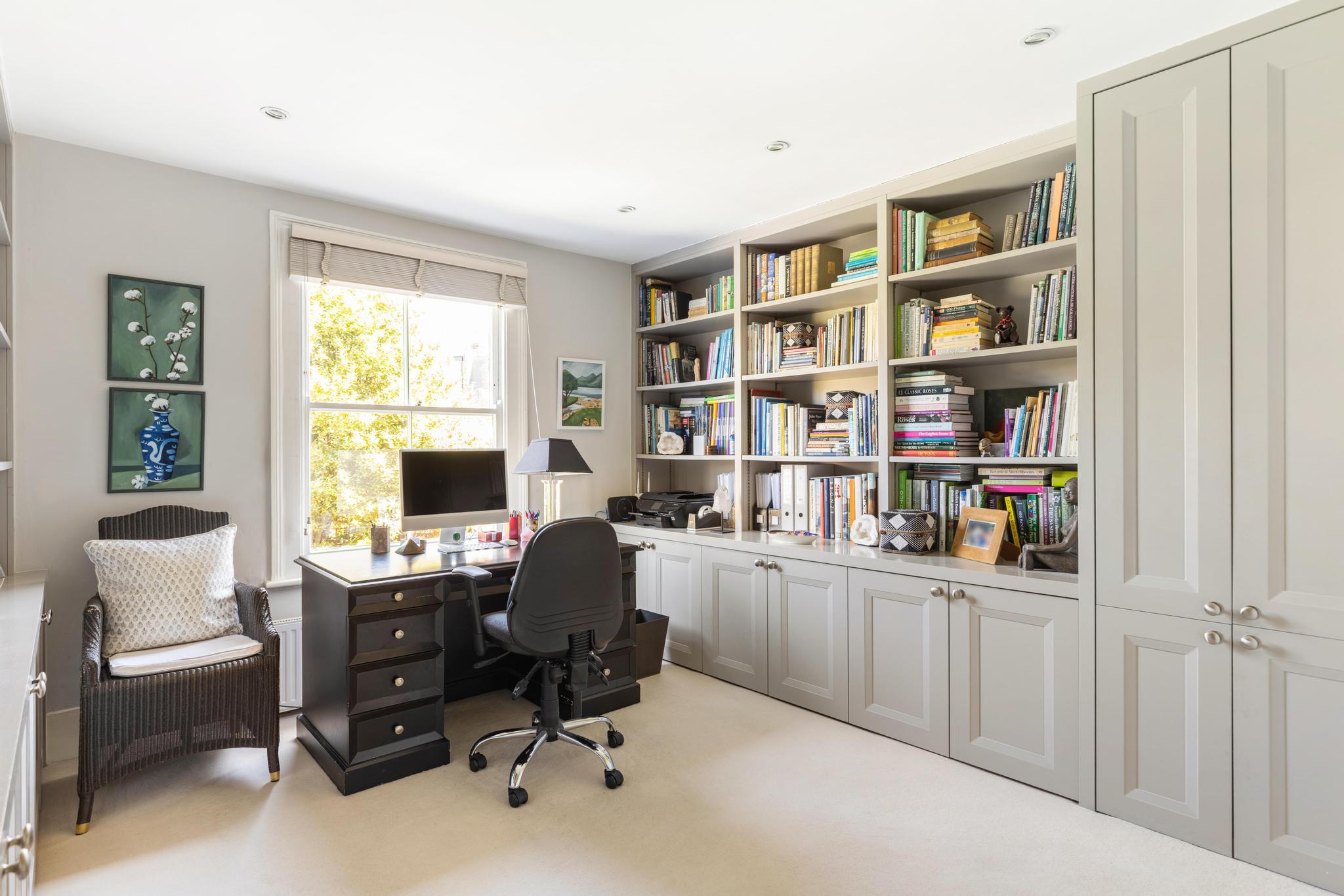 Acfold Road,  London, SW6