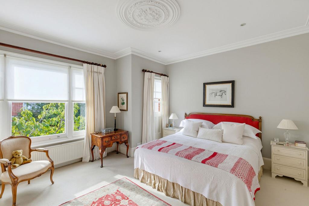 Acfold Road,  London, SW6