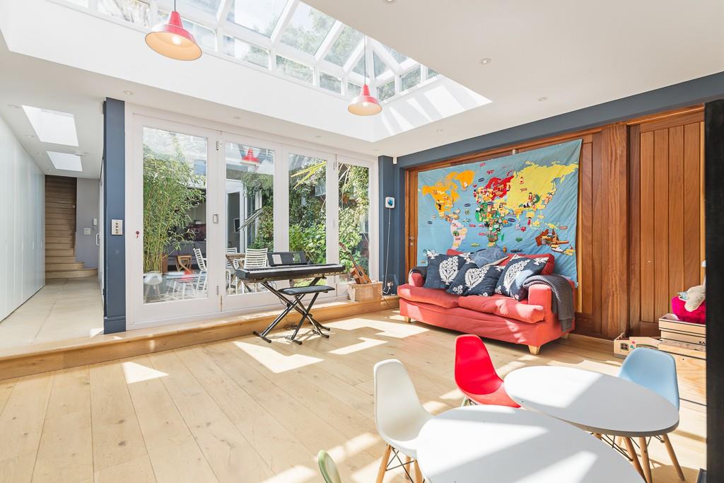 Musgrave Crescent, London, SW6
