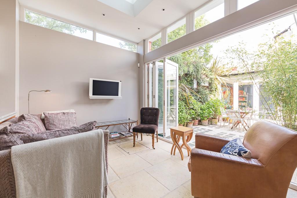 Musgrave Crescent, London, SW6