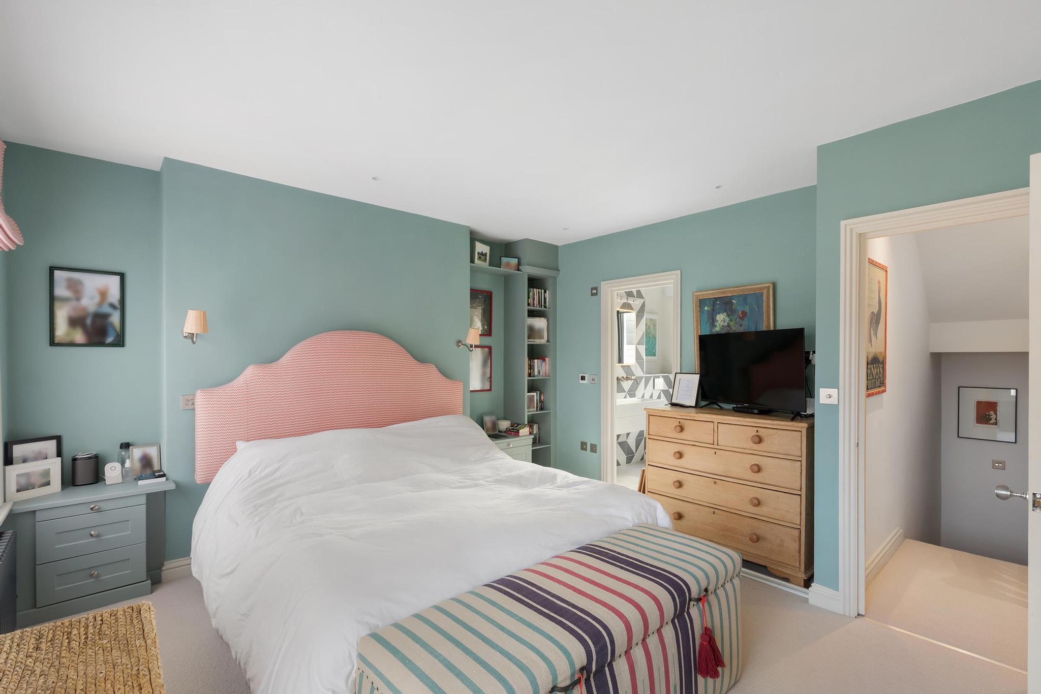 Gilstead Road, London, SW6