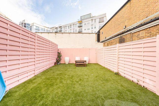 Hurlingham Square, Peterborough Road, London, SW6