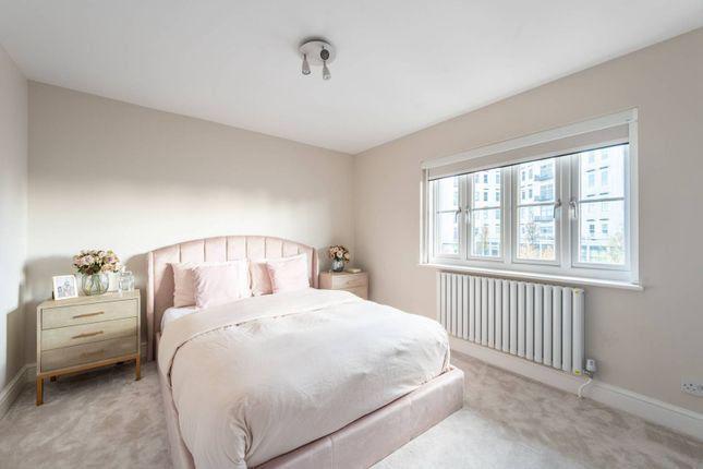 Hurlingham Square, Peterborough Road, London, SW6
