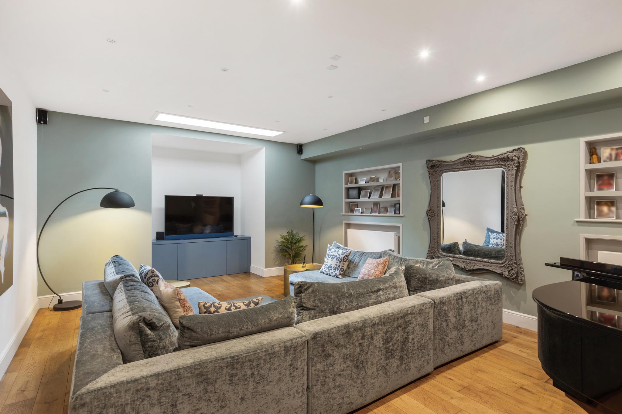 Crondace Road, London, SW6