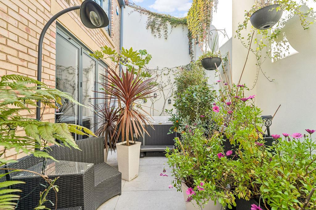 Sunlight Mews, London SW6