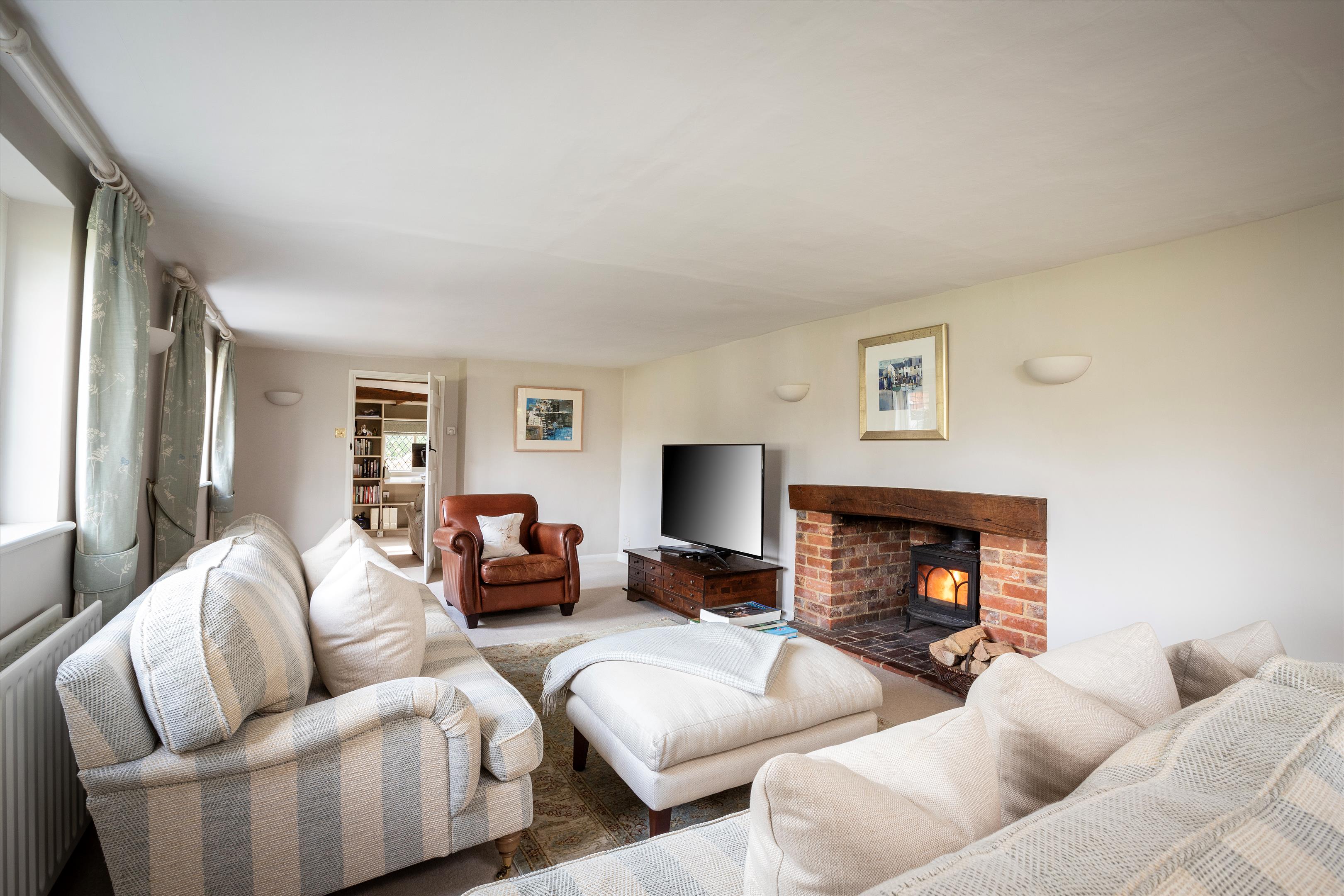 Pickhurst Road, Chiddingfold, Godalming, Surrey GU8