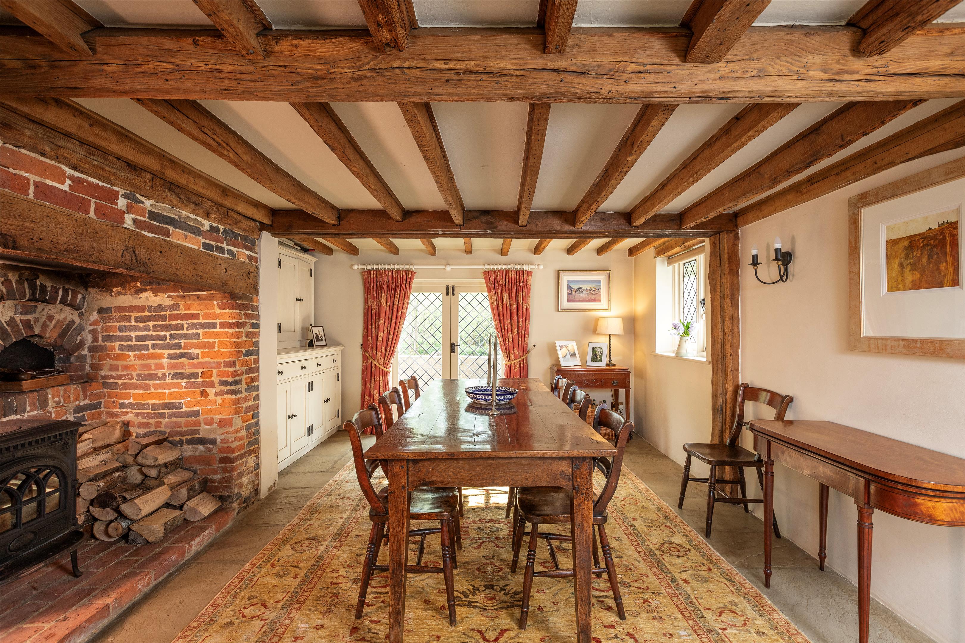 Pickhurst Road, Chiddingfold, Godalming, Surrey GU8