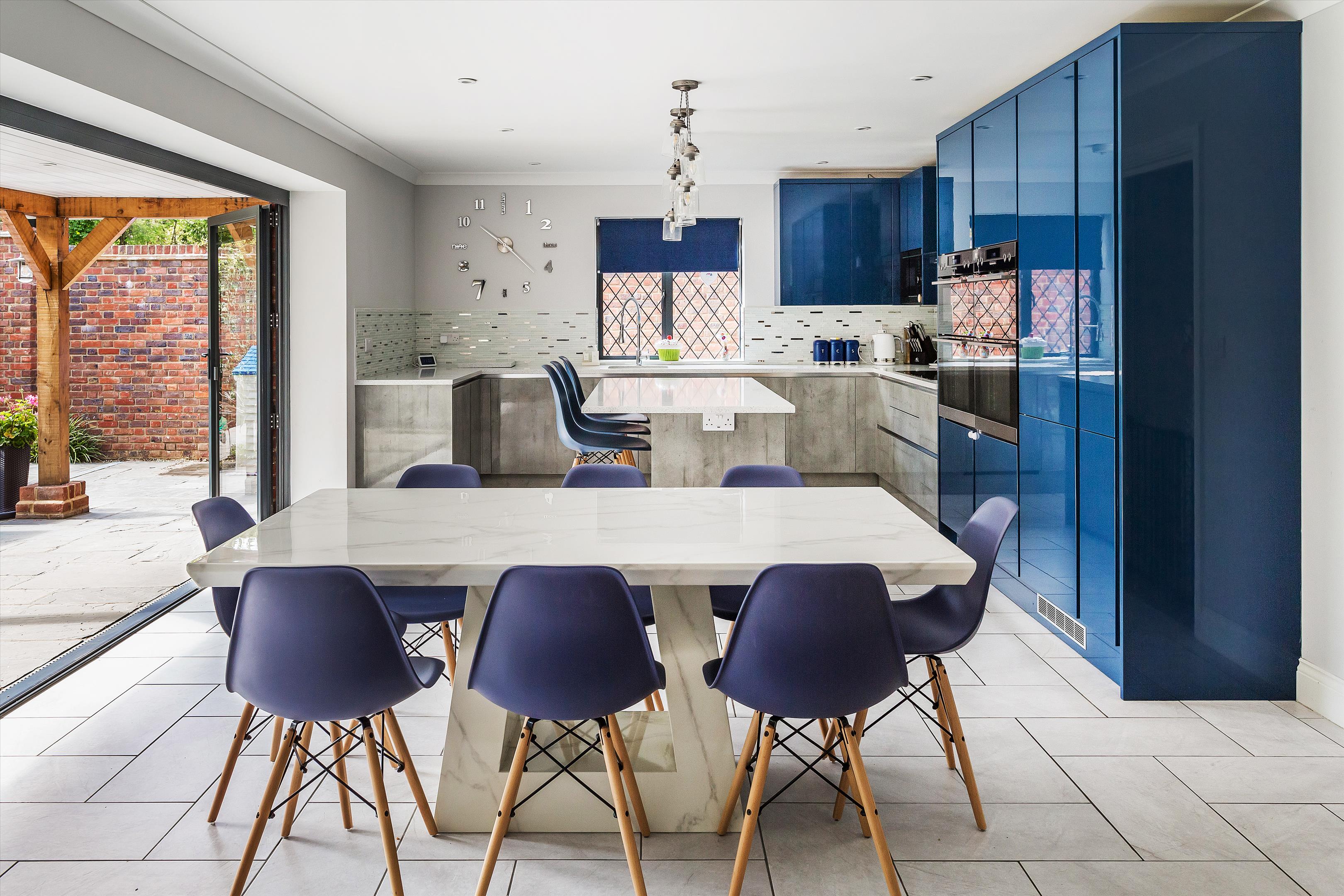 Woodway, Guildford, Surrey, GU1.