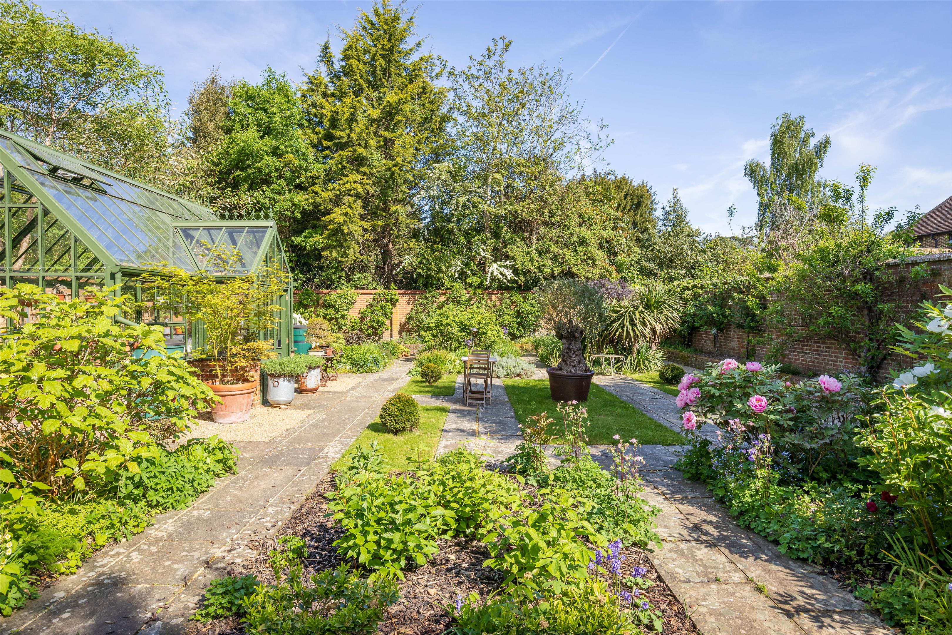 Church Lane, Cranleigh, Surrey GU6