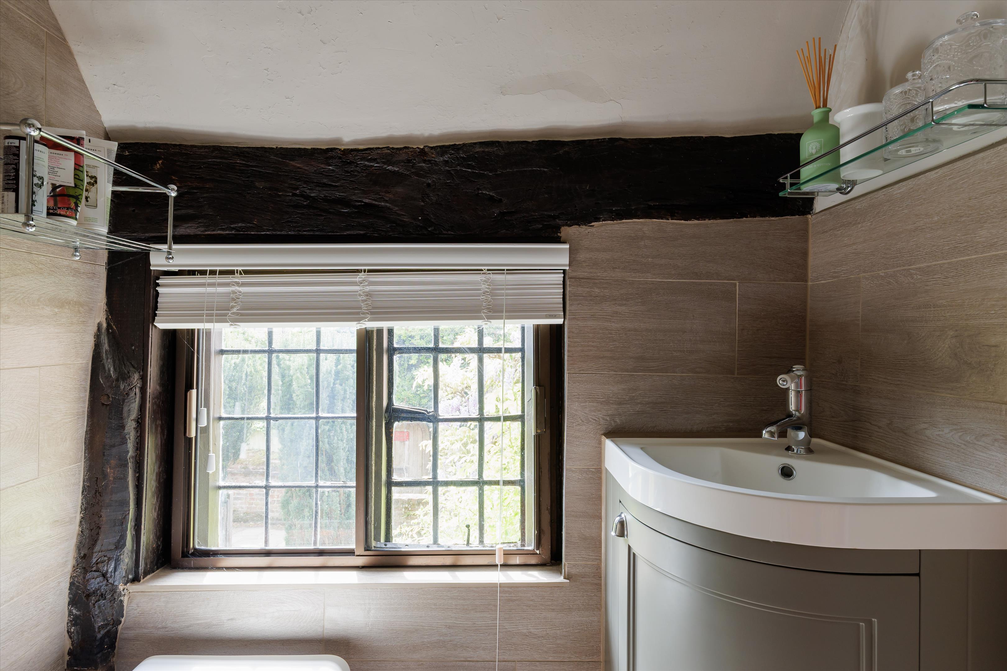 Church Lane, Cranleigh, Surrey GU6