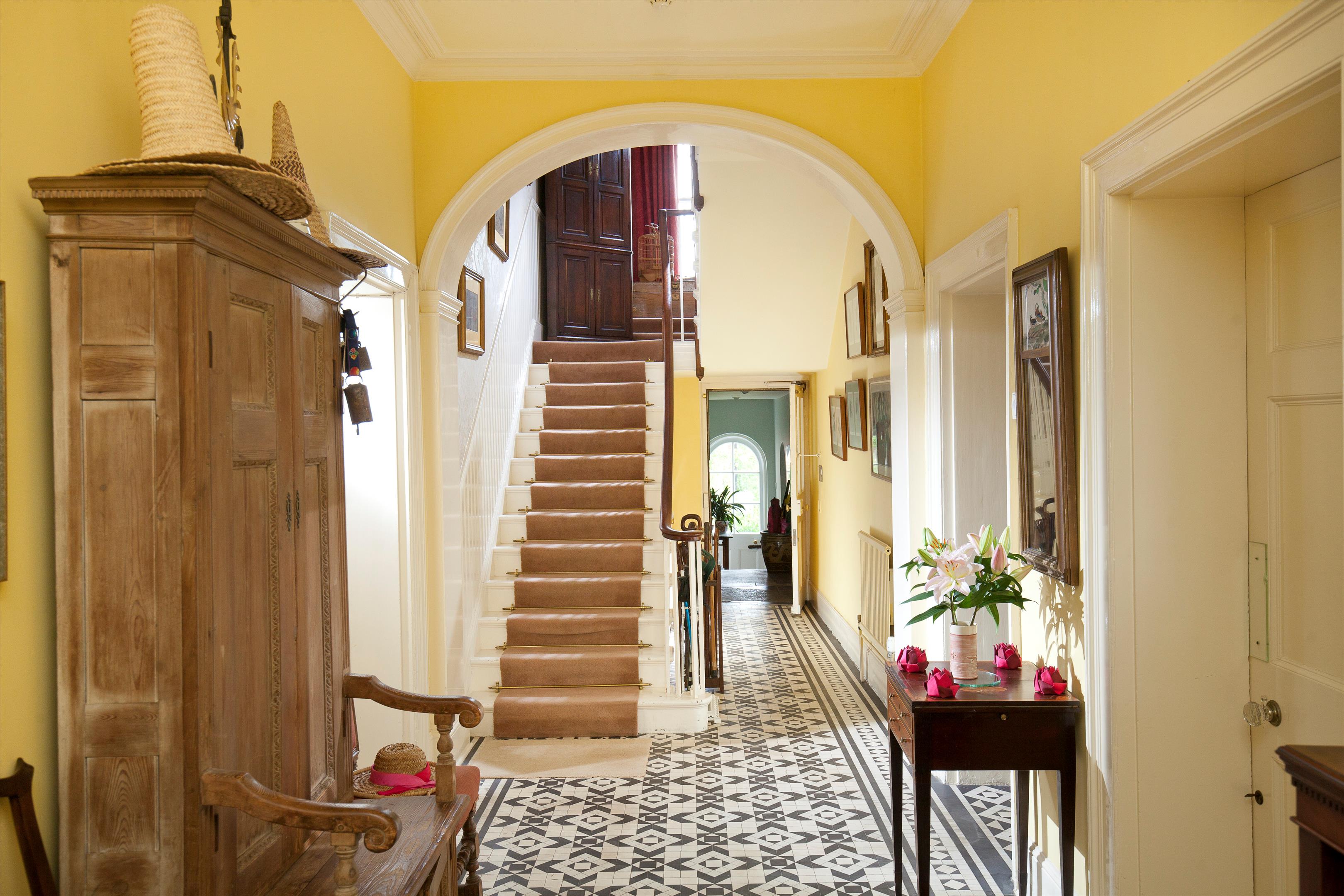 Runwick, Farnham, Surrey, GU10