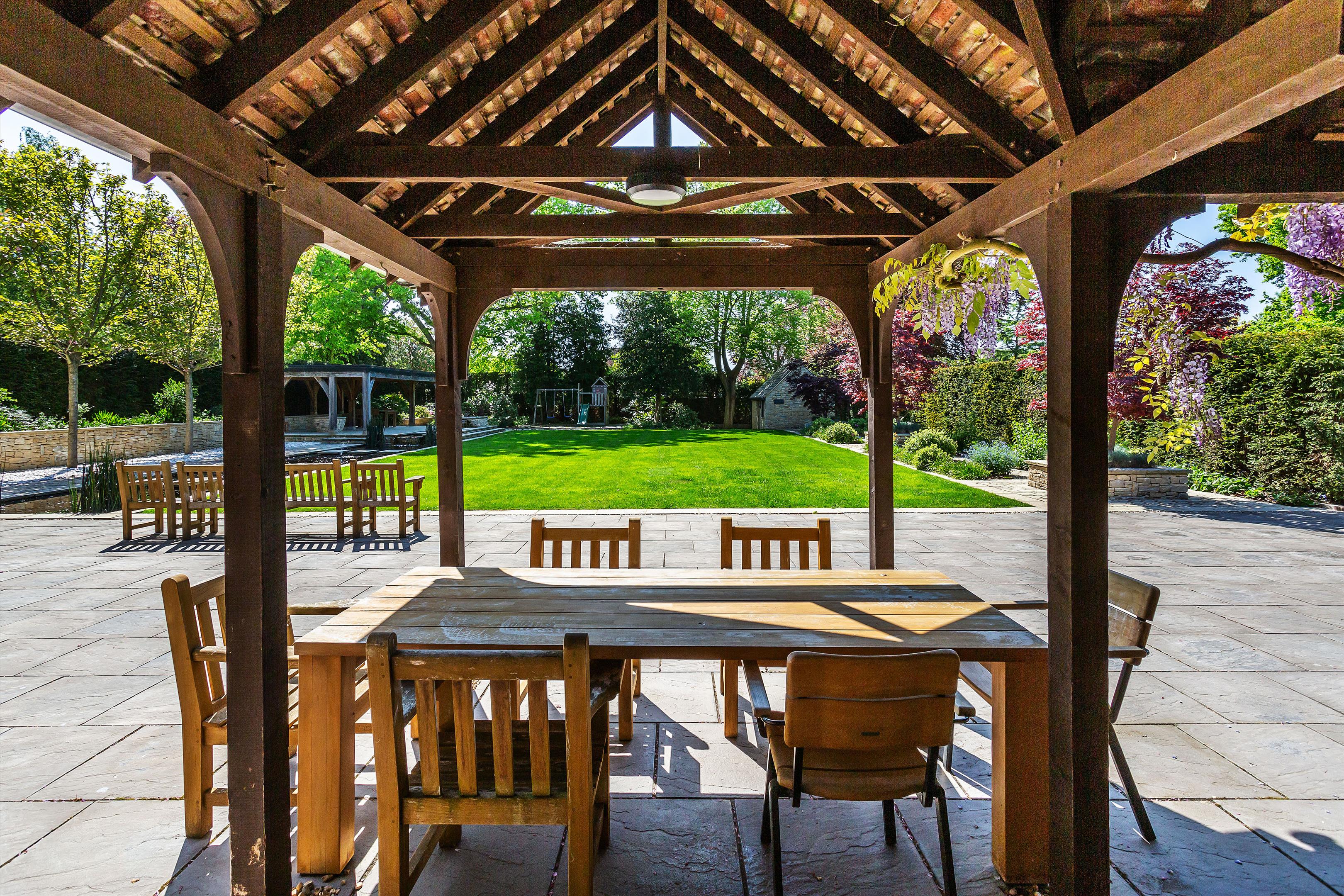 Hillier Road, Guildford, Surrey, GU1