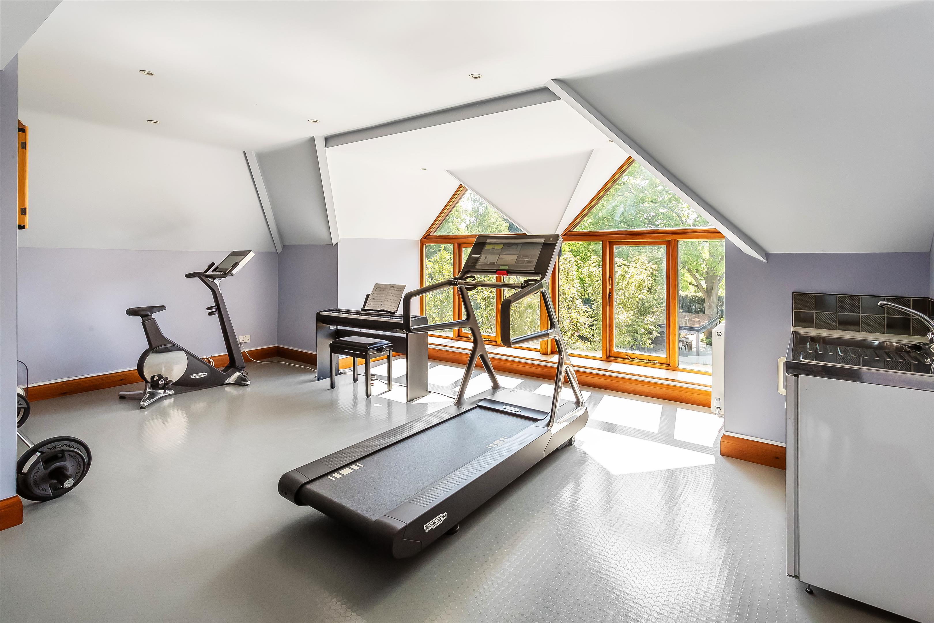 Hillier Road, Guildford, Surrey, GU1