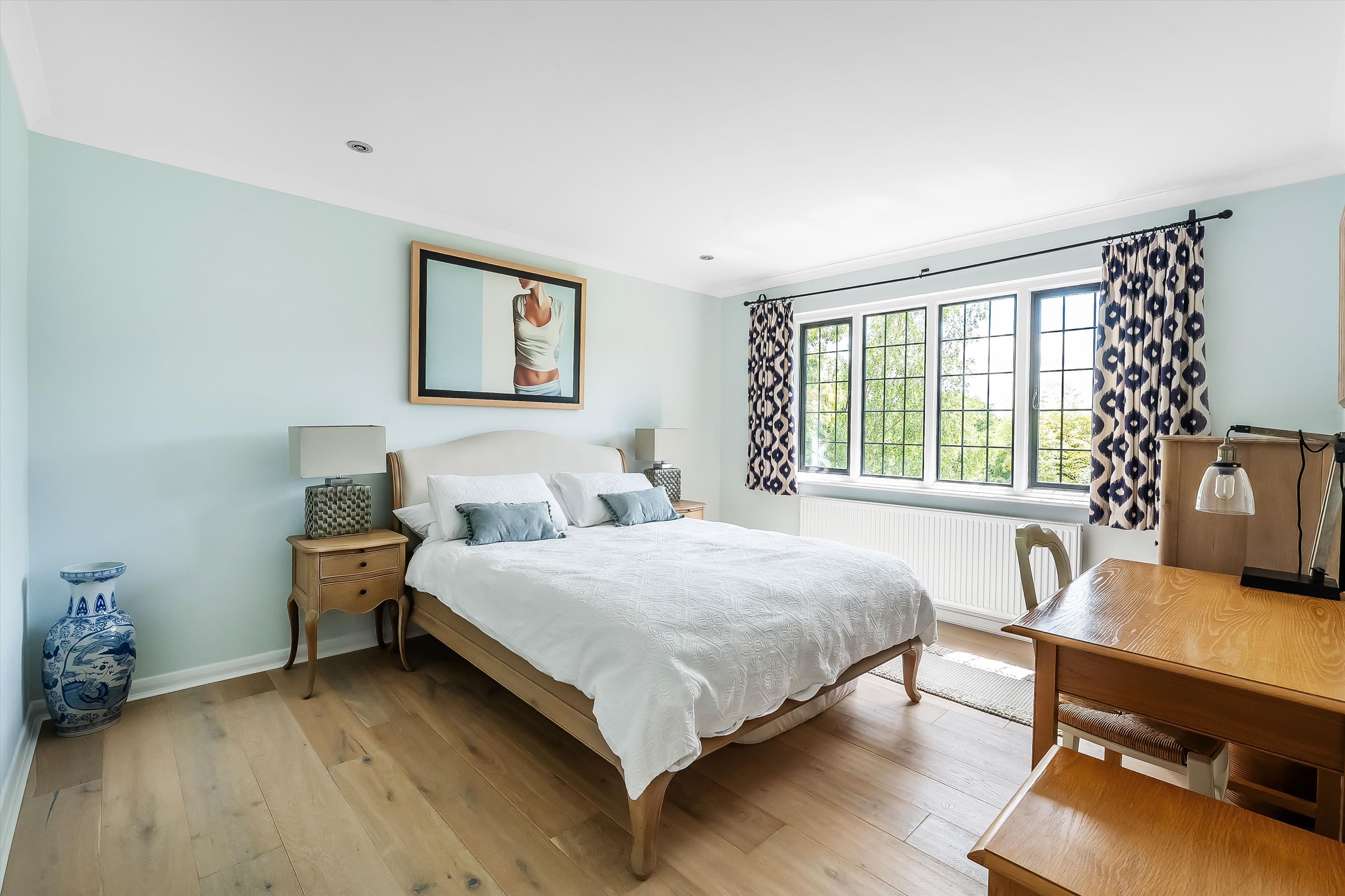 Burdenshot Hill, Worplesdon, Guildford, Surrey GU3 3RL