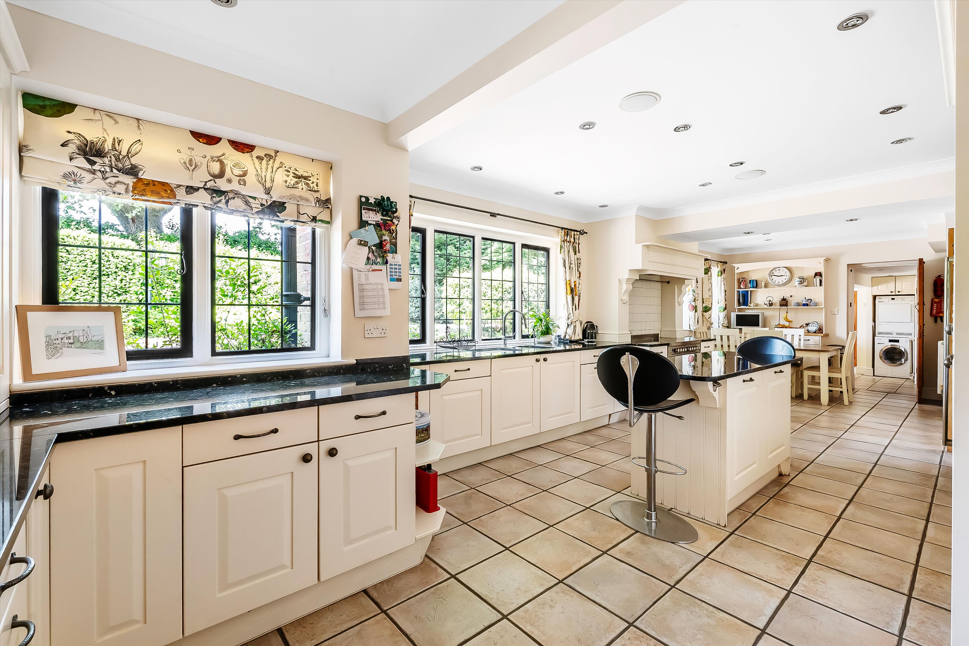 Burdenshot Hill, Worplesdon, Guildford, Surrey GU3 3RL