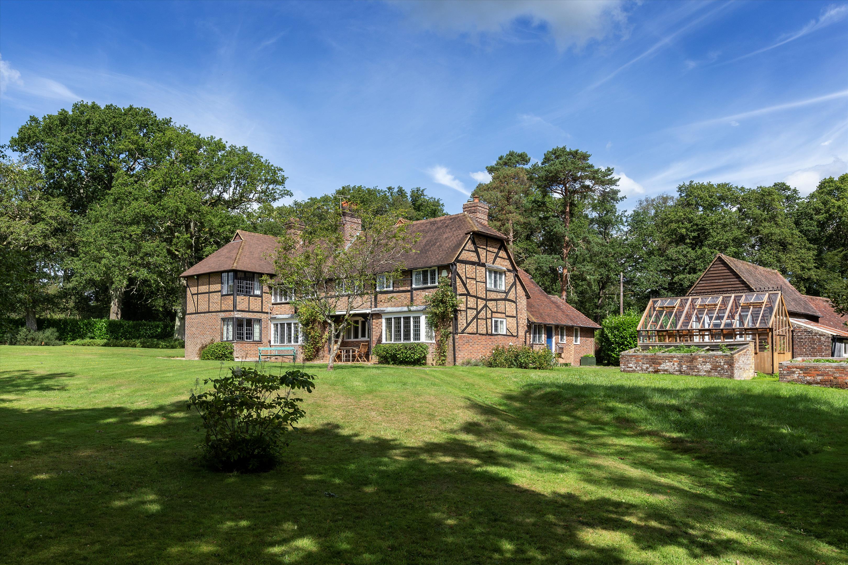 High Street Green, Chiddingfold, Godalming, Surrey, GU8