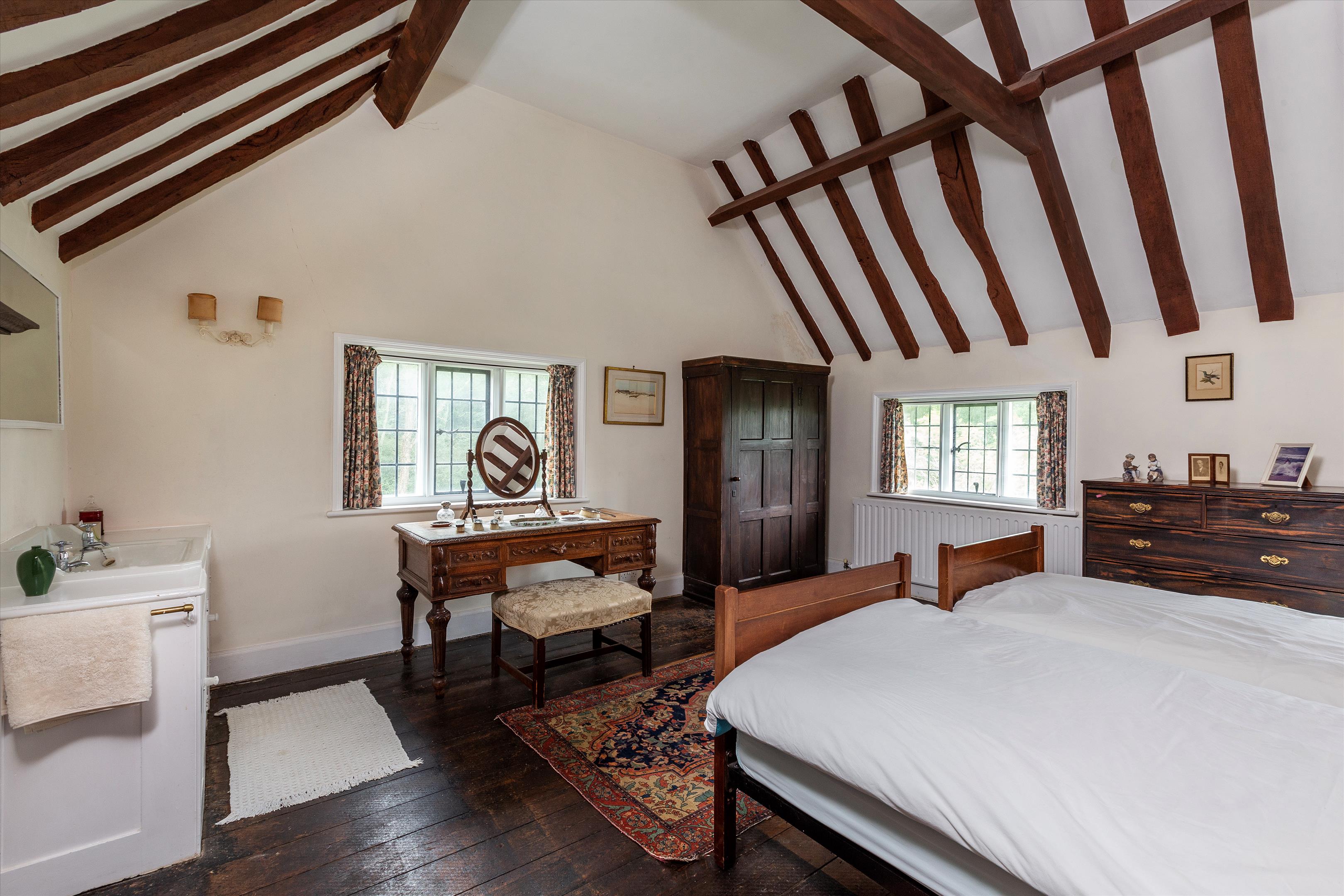High Street Green, Chiddingfold, Godalming, Surrey, GU8