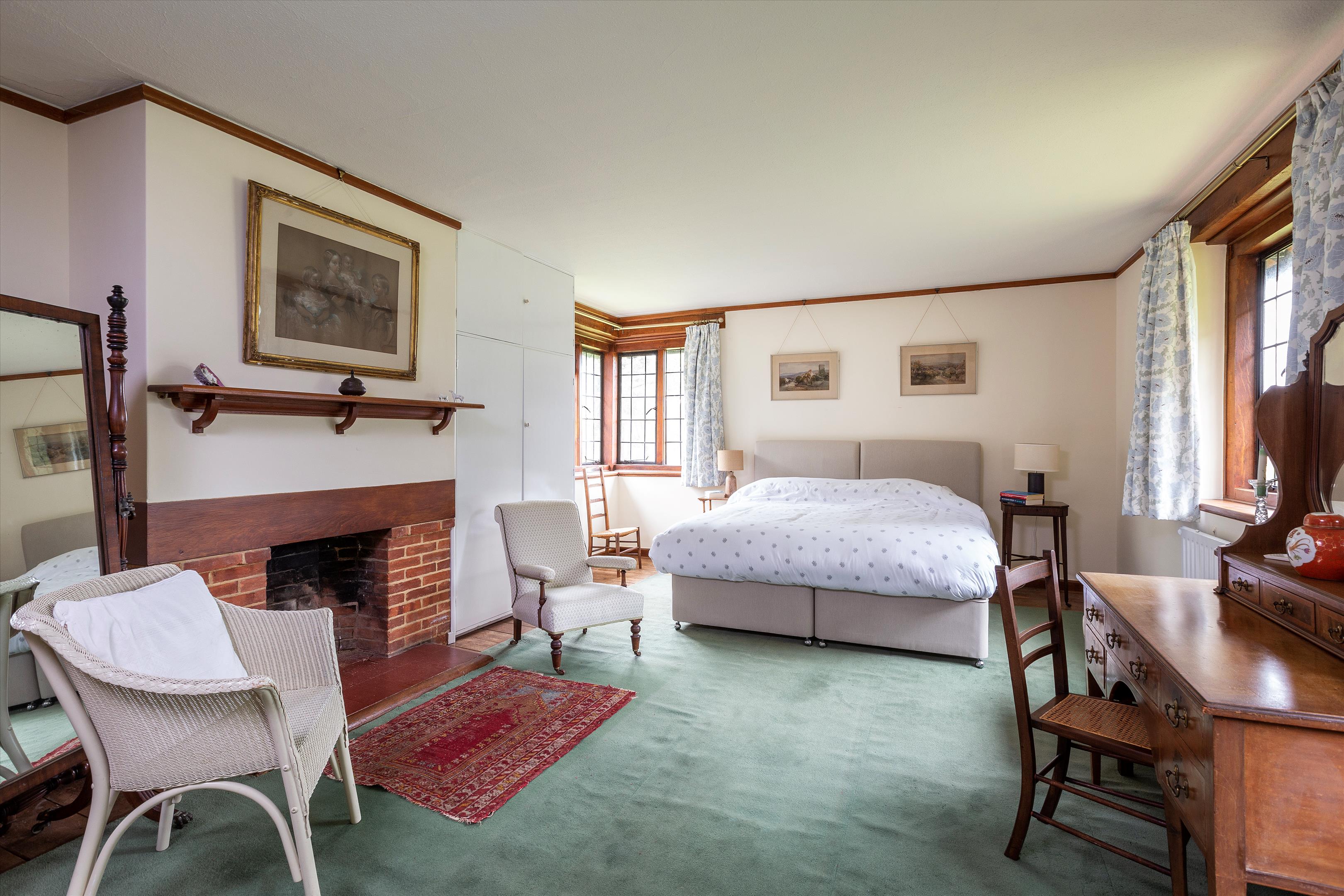 High Street Green, Chiddingfold, Godalming, Surrey, GU8