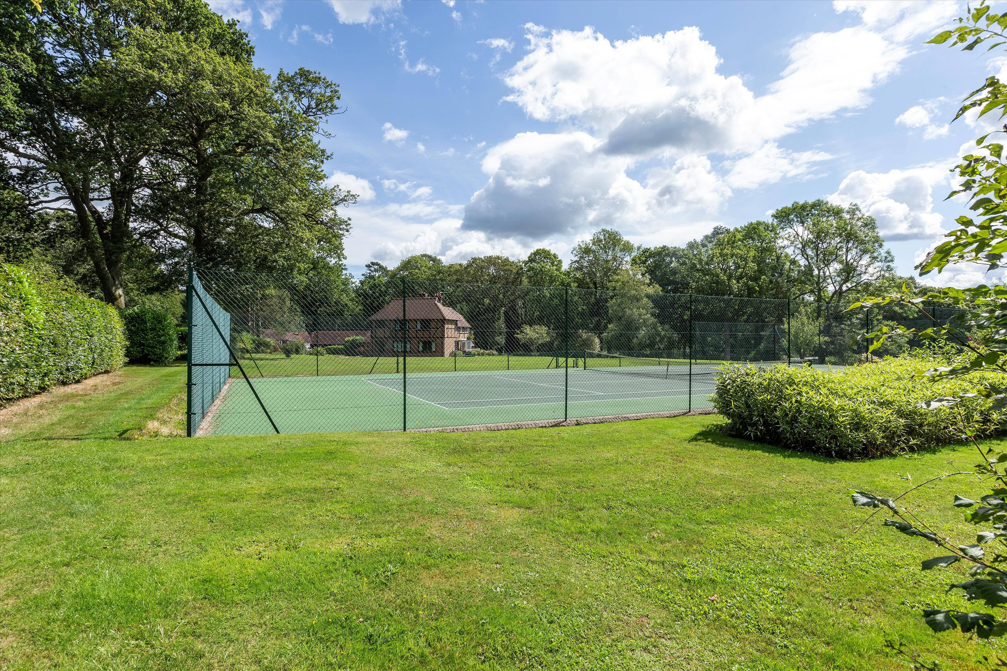 High Street Green, Chiddingfold, Godalming, Surrey, GU8