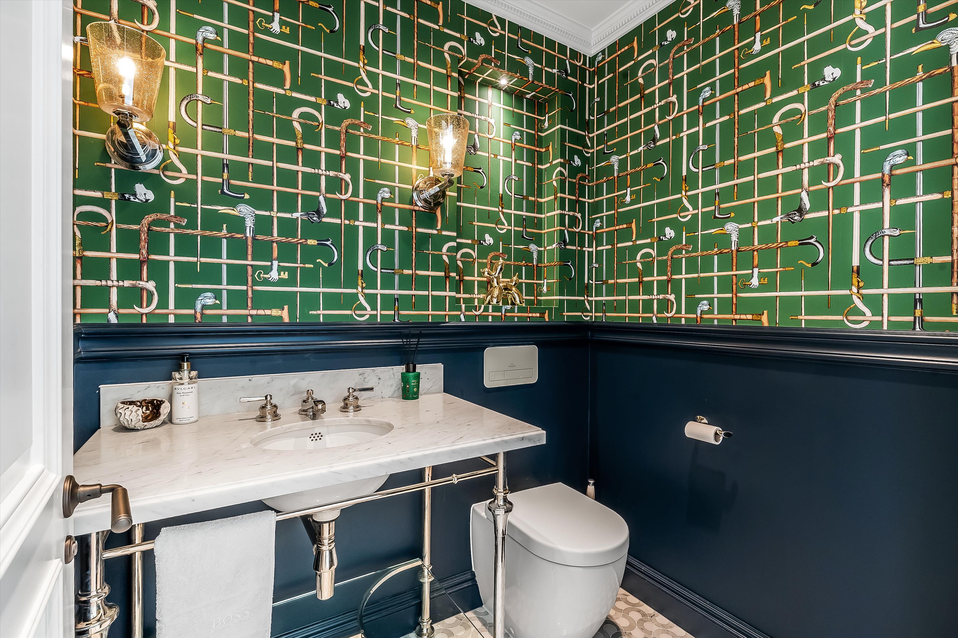 Broadwater Rise, Guildford, Surrey, GU1