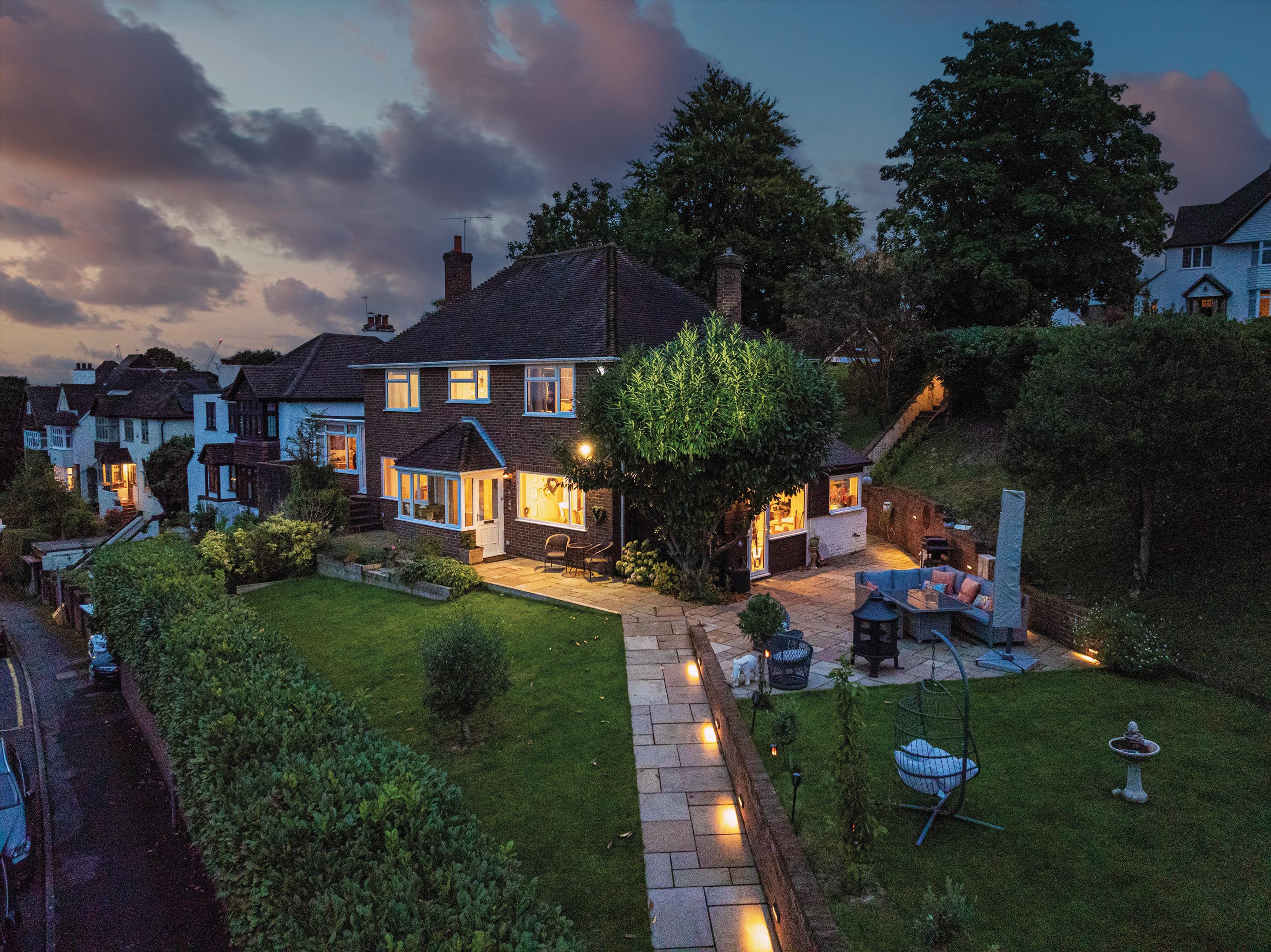 Mountside, Guildford, Surrey, GU2