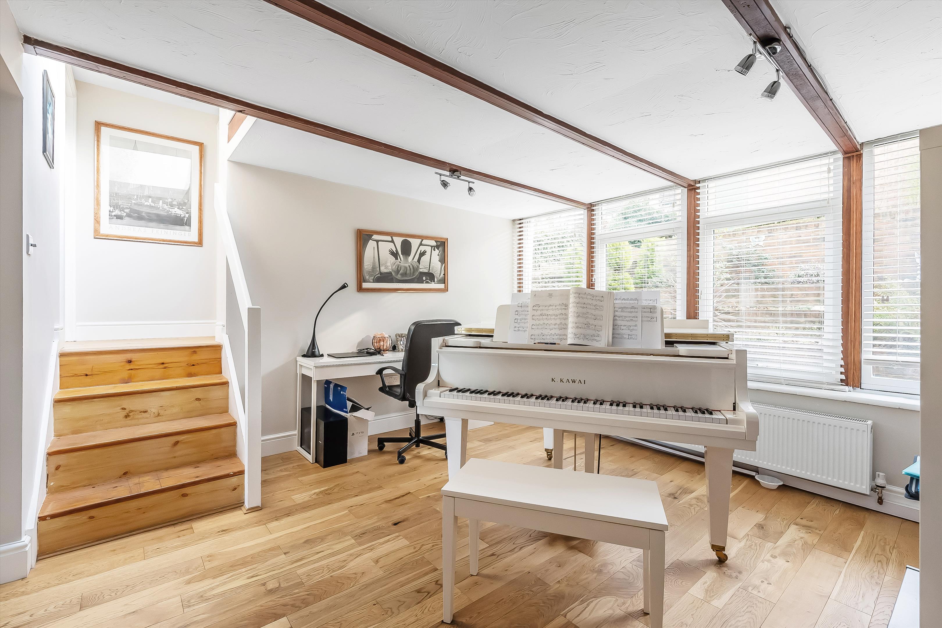 Mountside, Guildford, Surrey, GU2