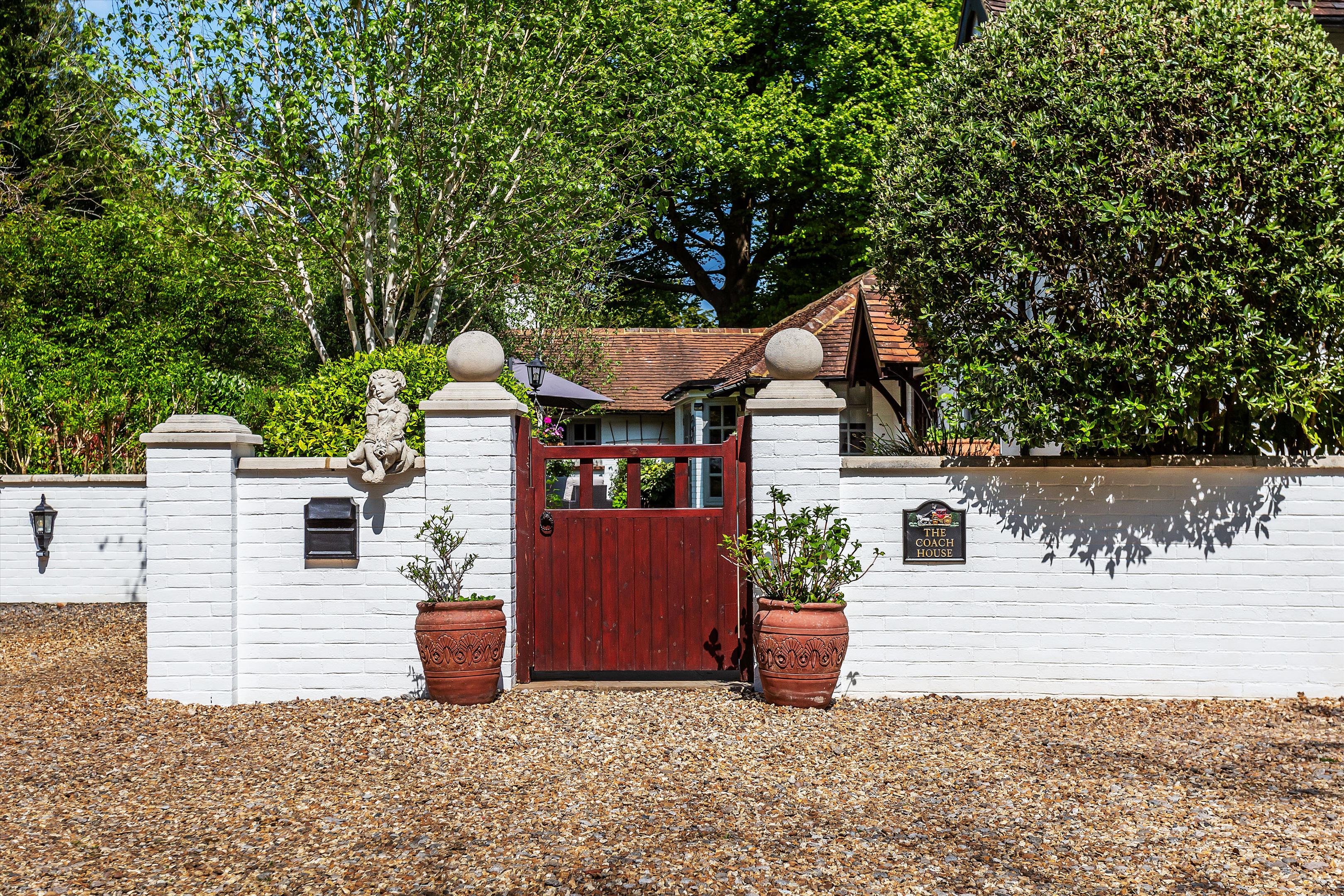 Christmas Hill, Shalford, Guildford, Surrey, GU4