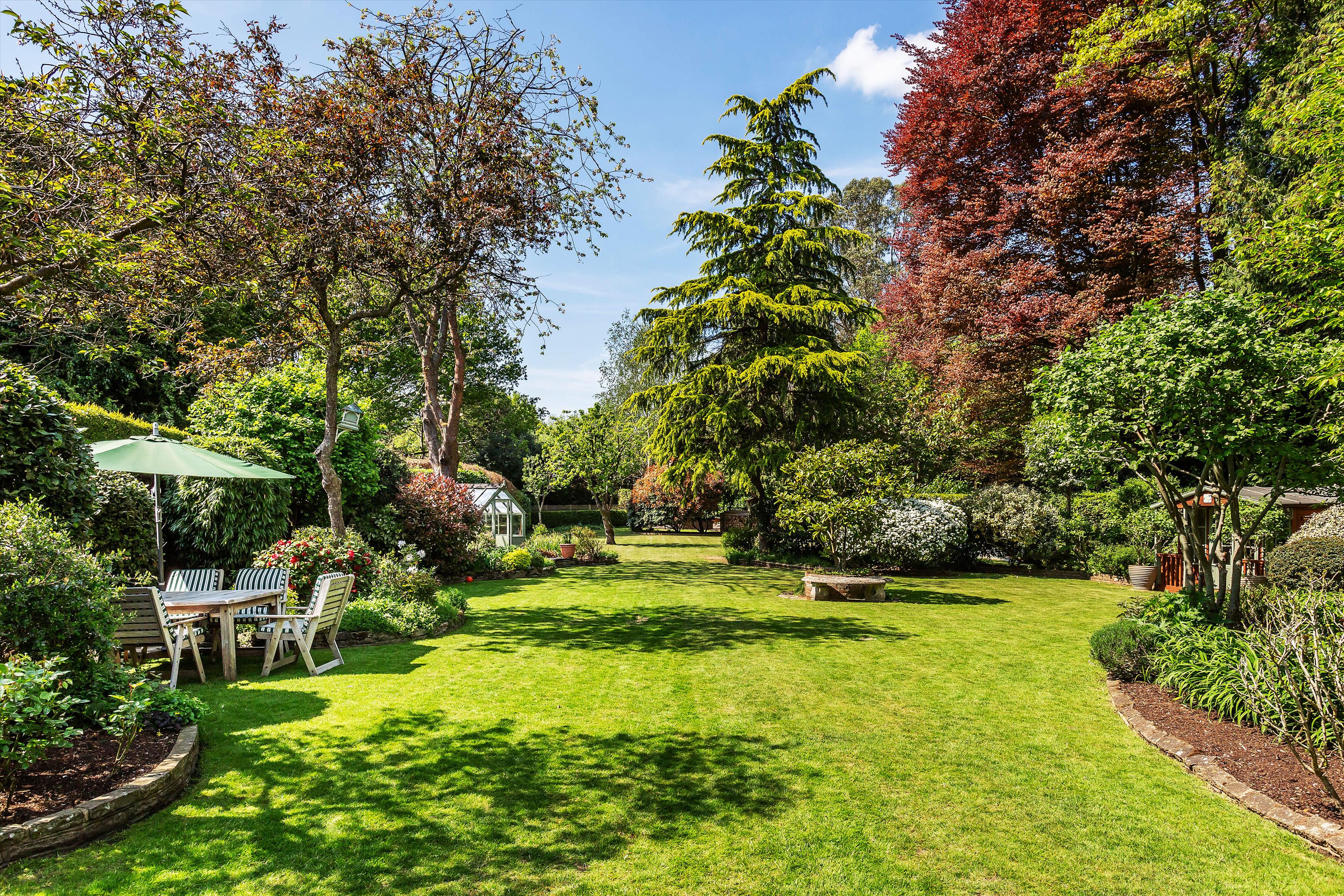 Christmas Hill, Shalford, Guildford, Surrey, GU4