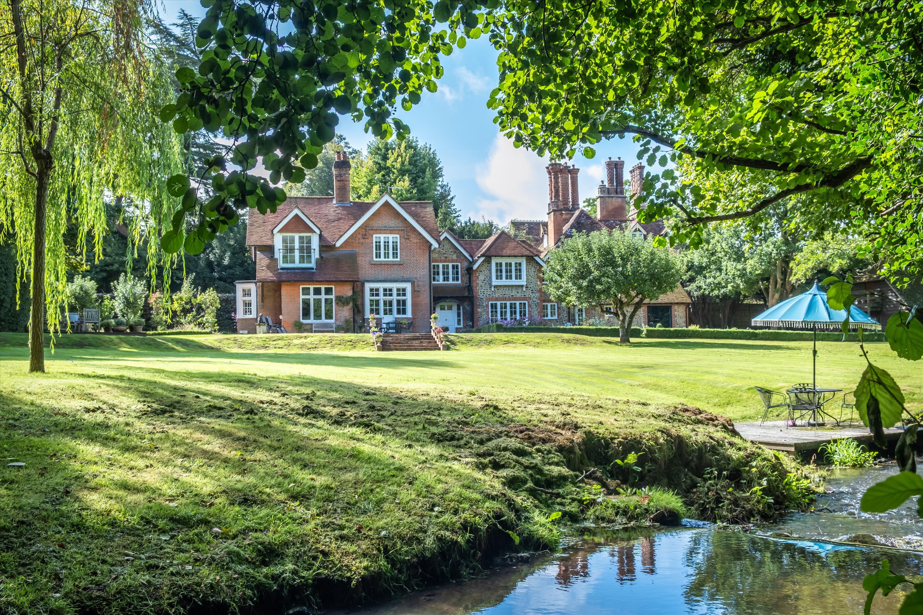 The Street, Albury, Guildford, Surrey GU5