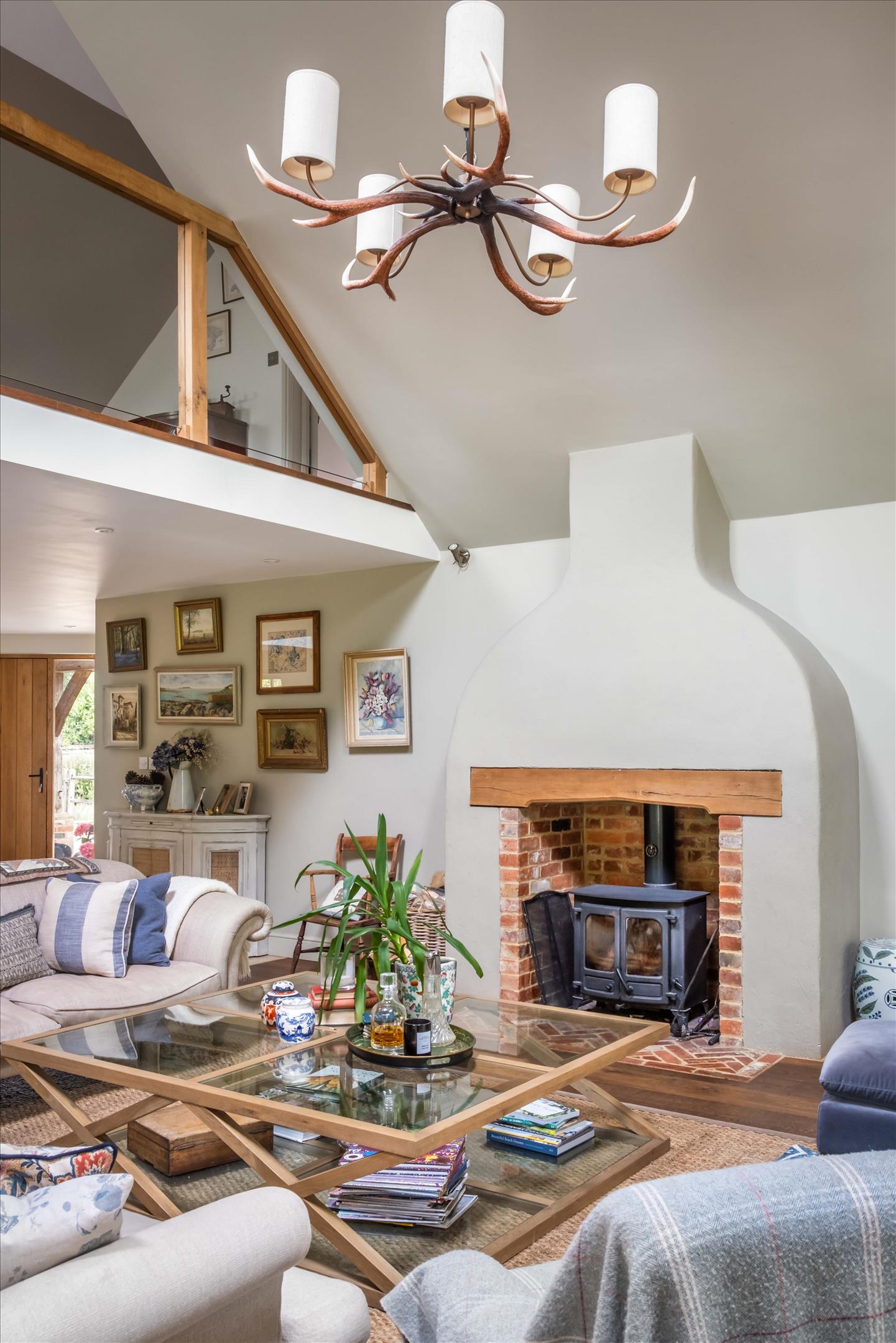 August Lane, Albury, Guildford, Surrey, GU5.