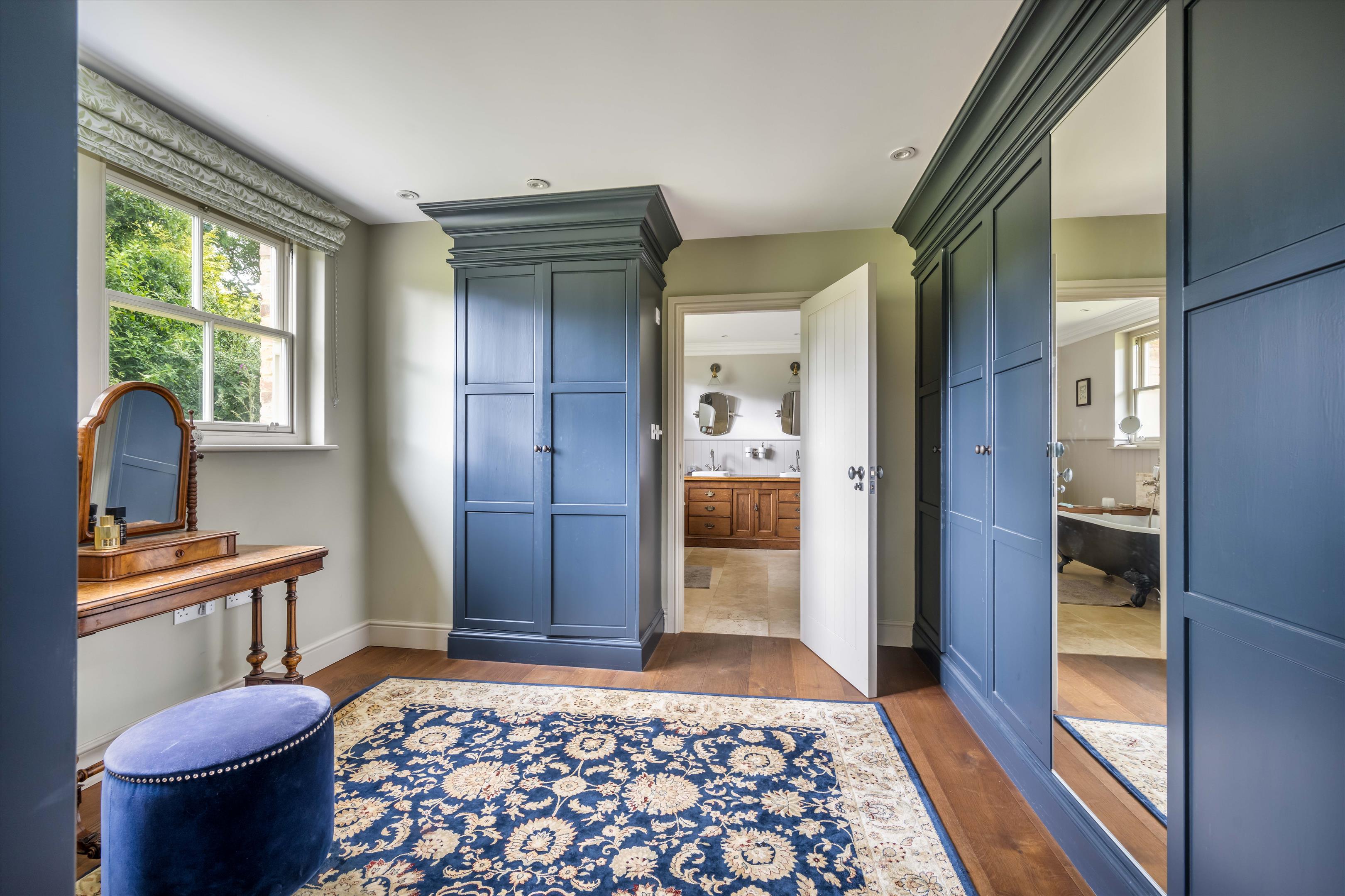 August Lane, Albury, Guildford, Surrey, GU5.