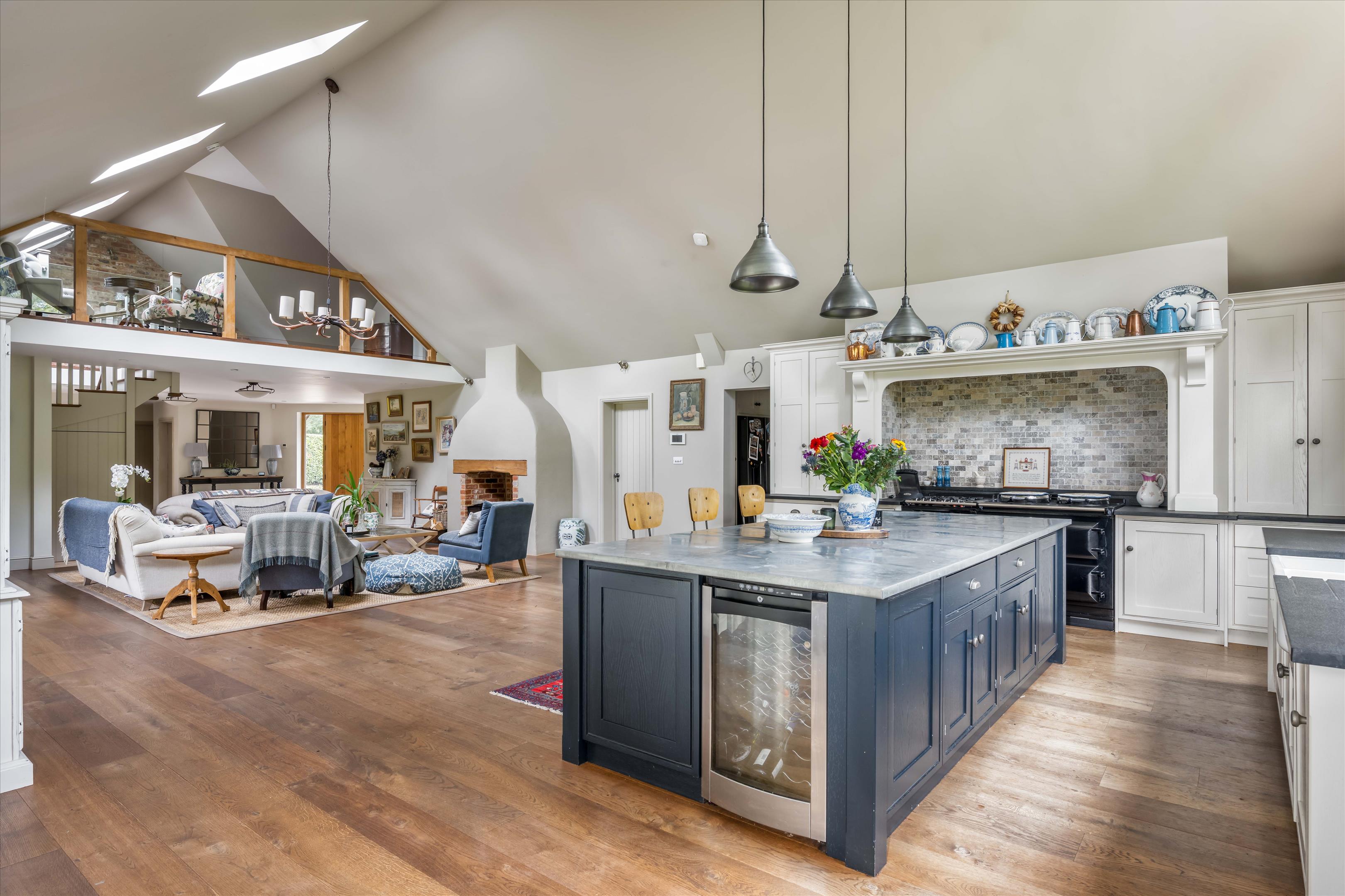 August Lane, Albury, Guildford, Surrey, GU5.