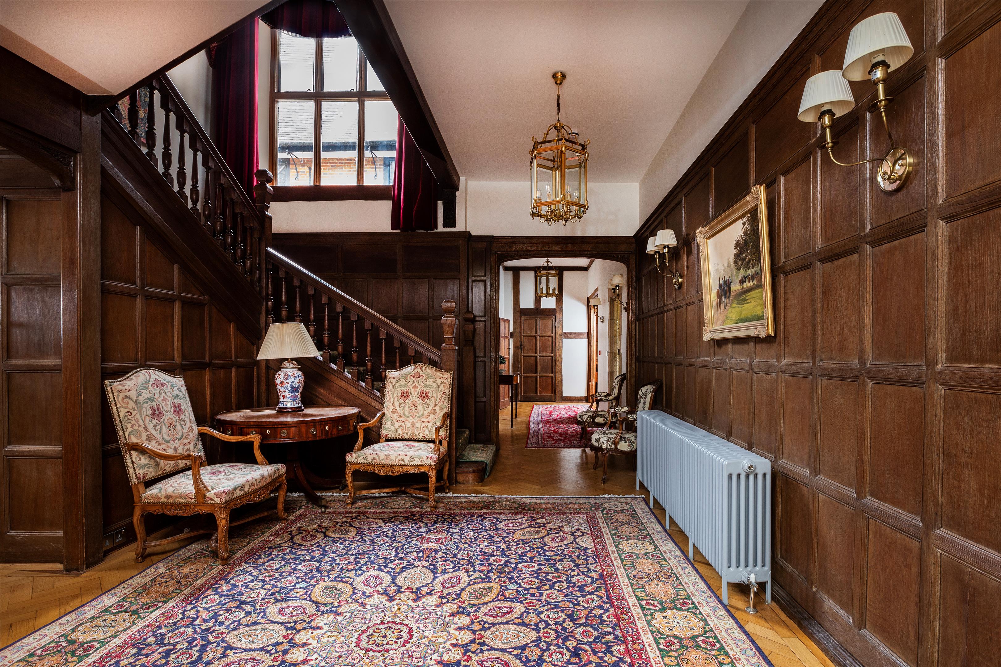 Worplesdon, Guildford, Surrey, GU3 3QG