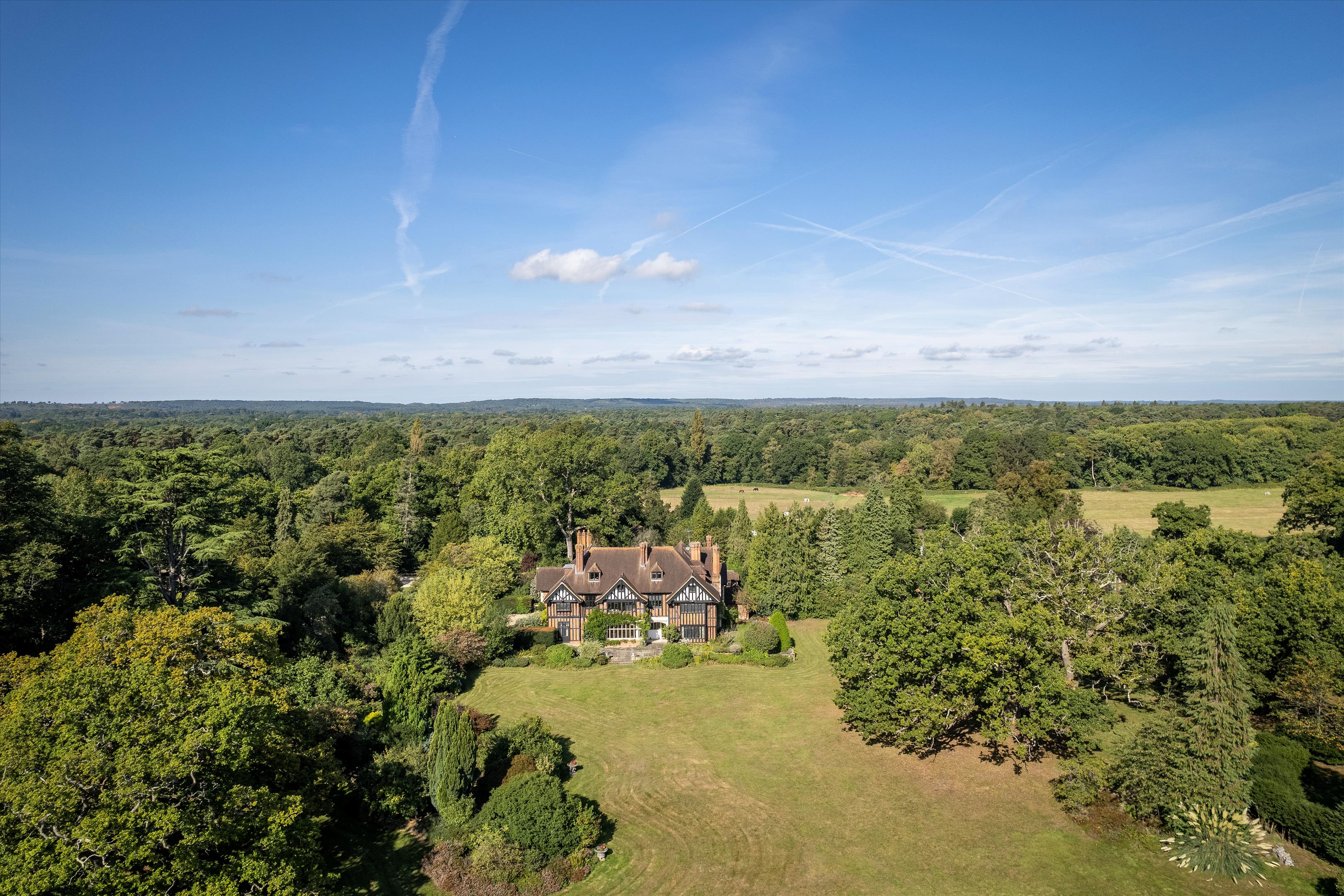 Worplesdon, Guildford, Surrey, GU3 3QG