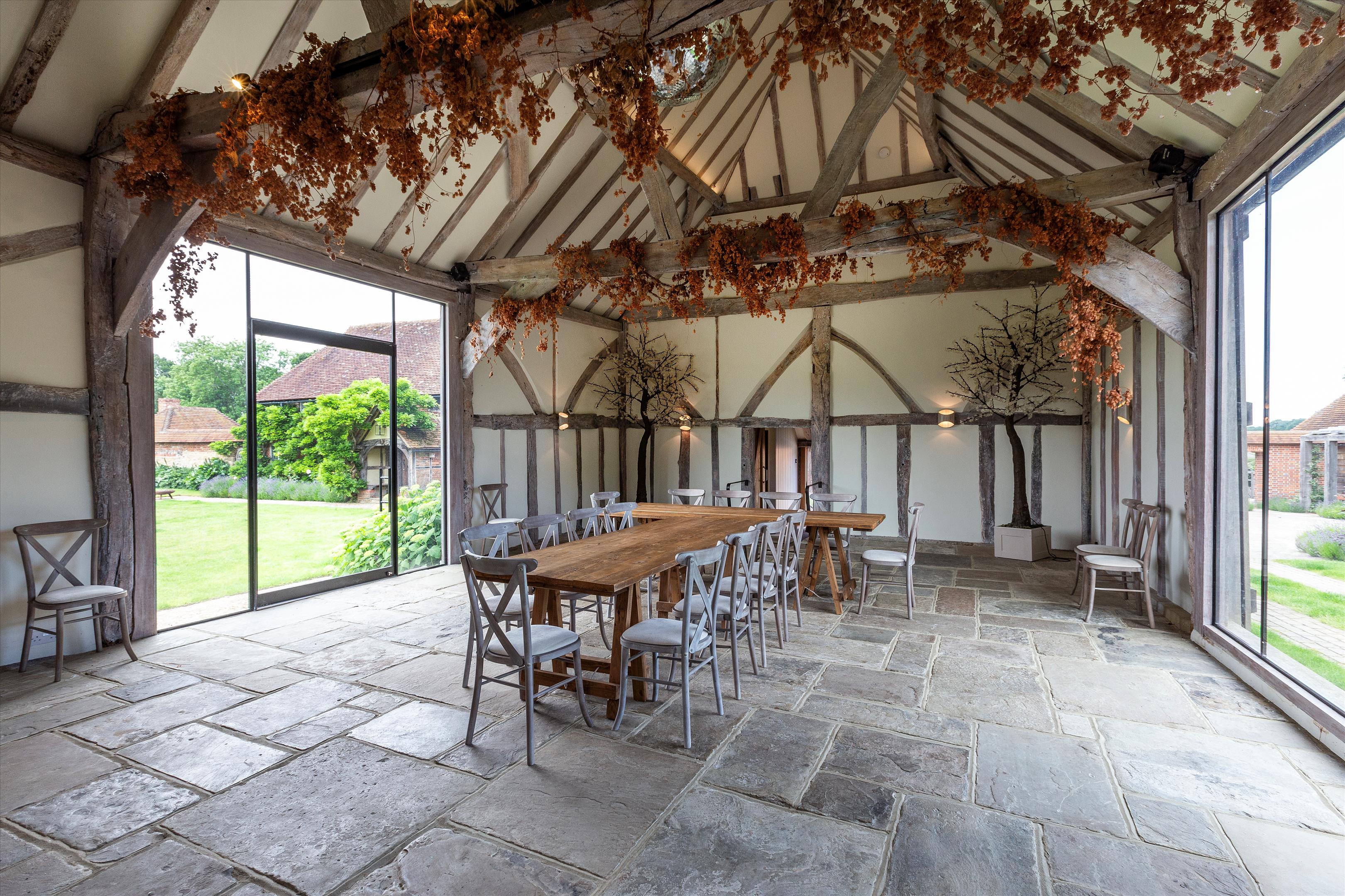 The Common, Dunsfold, Godalming, Surrey, GU8