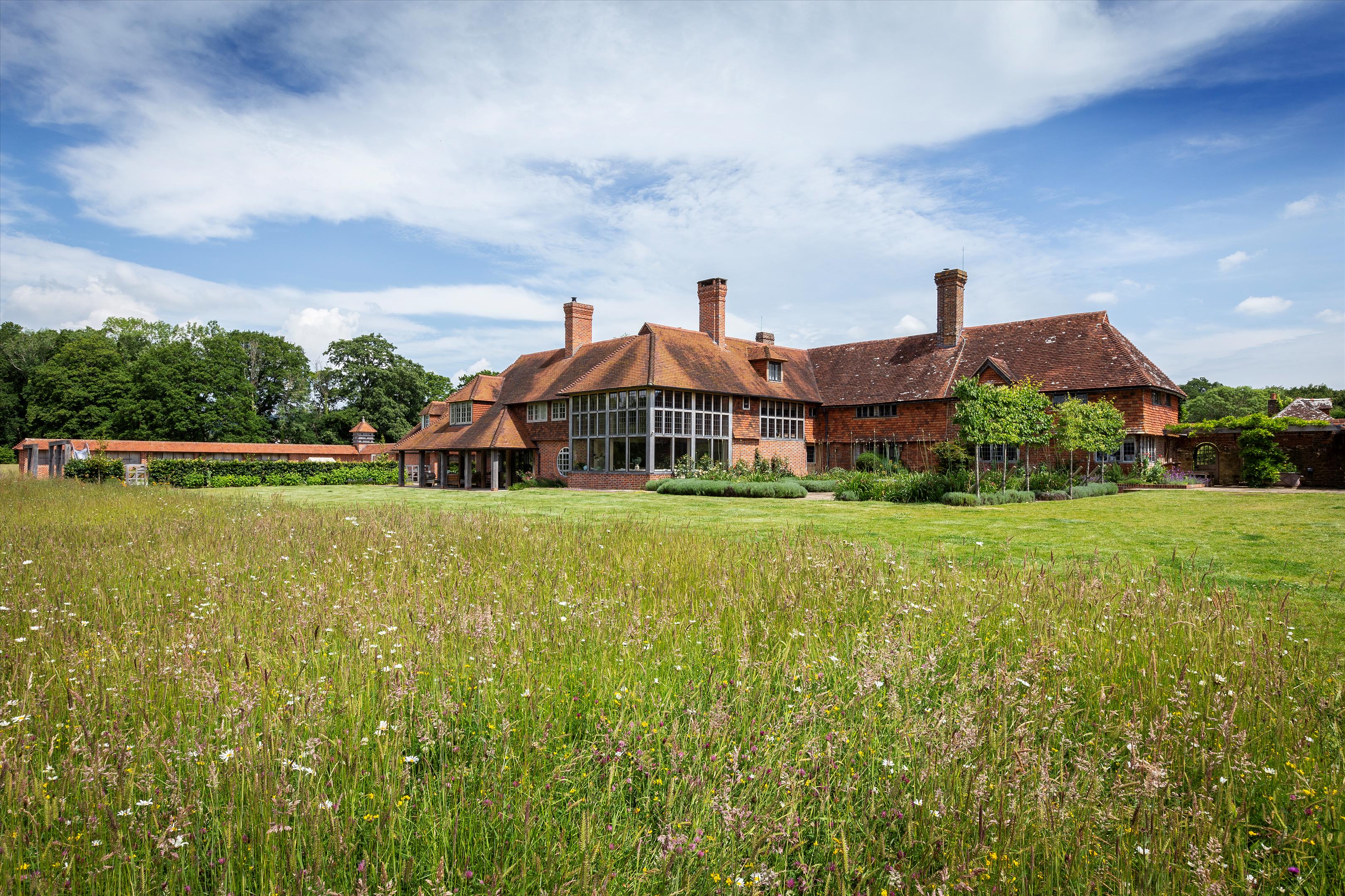 The Common, Dunsfold, Godalming, Surrey, GU8
