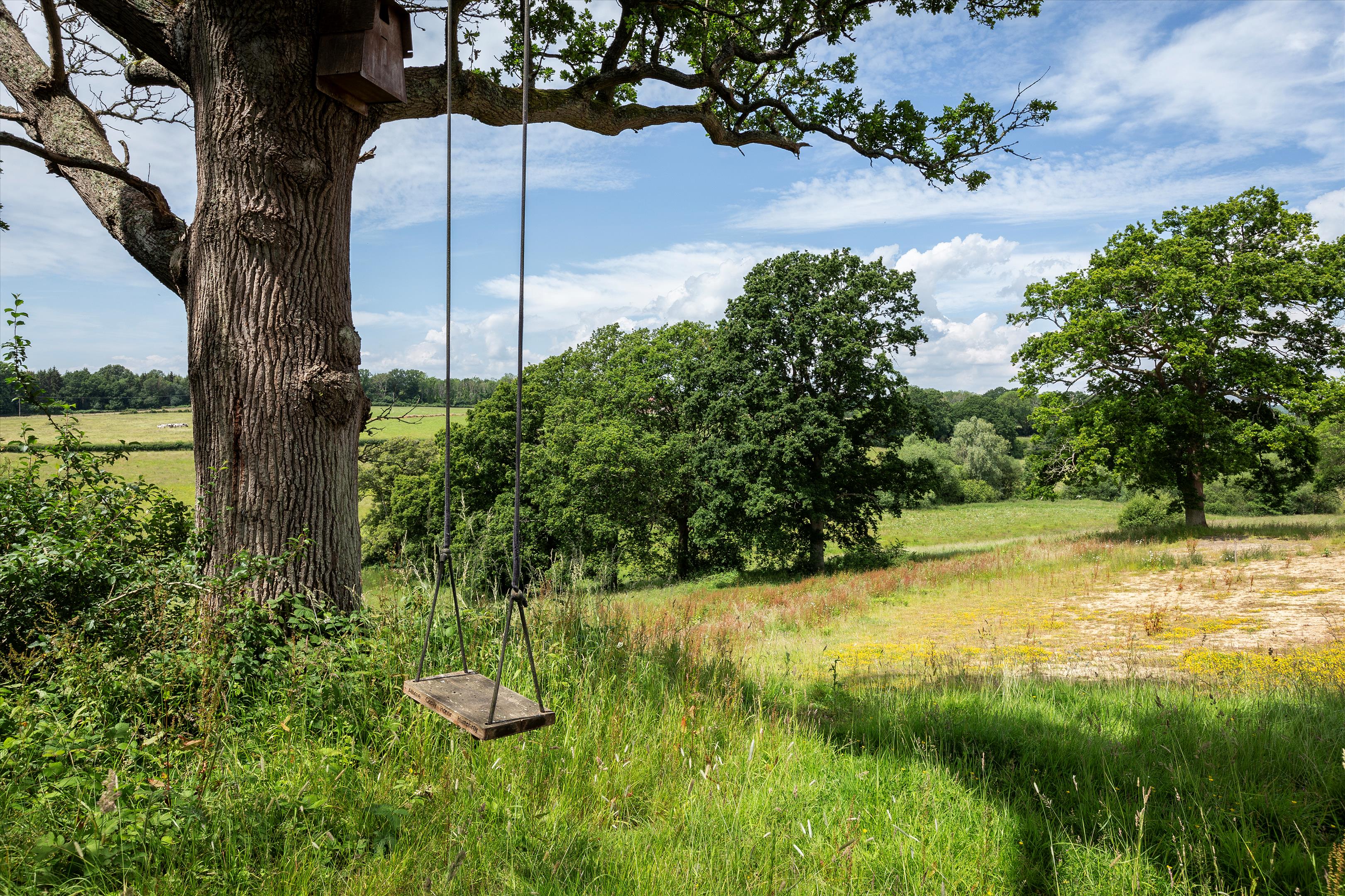 The Common, Dunsfold, Godalming, Surrey, GU8