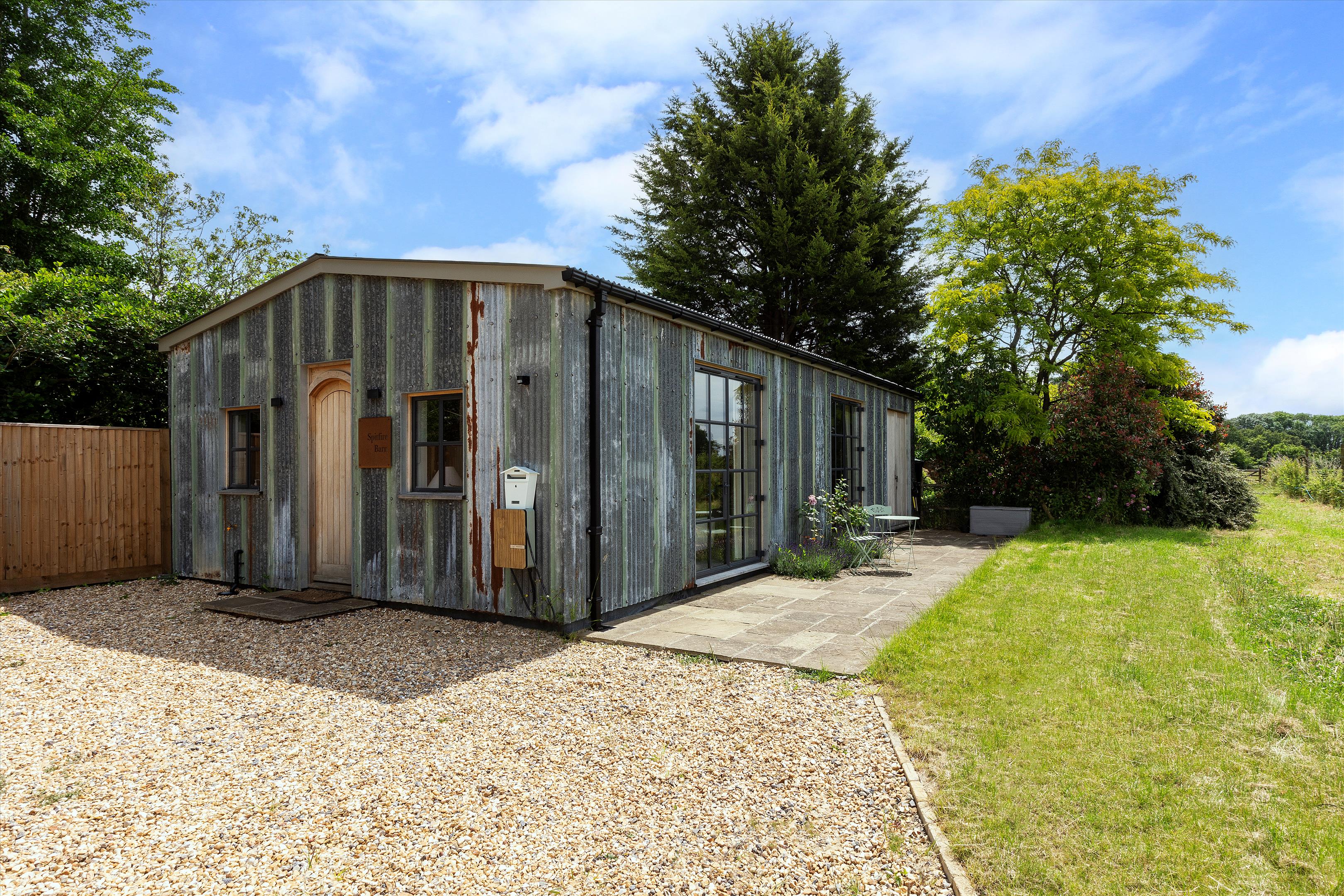The Common, Dunsfold, Godalming, Surrey, GU8