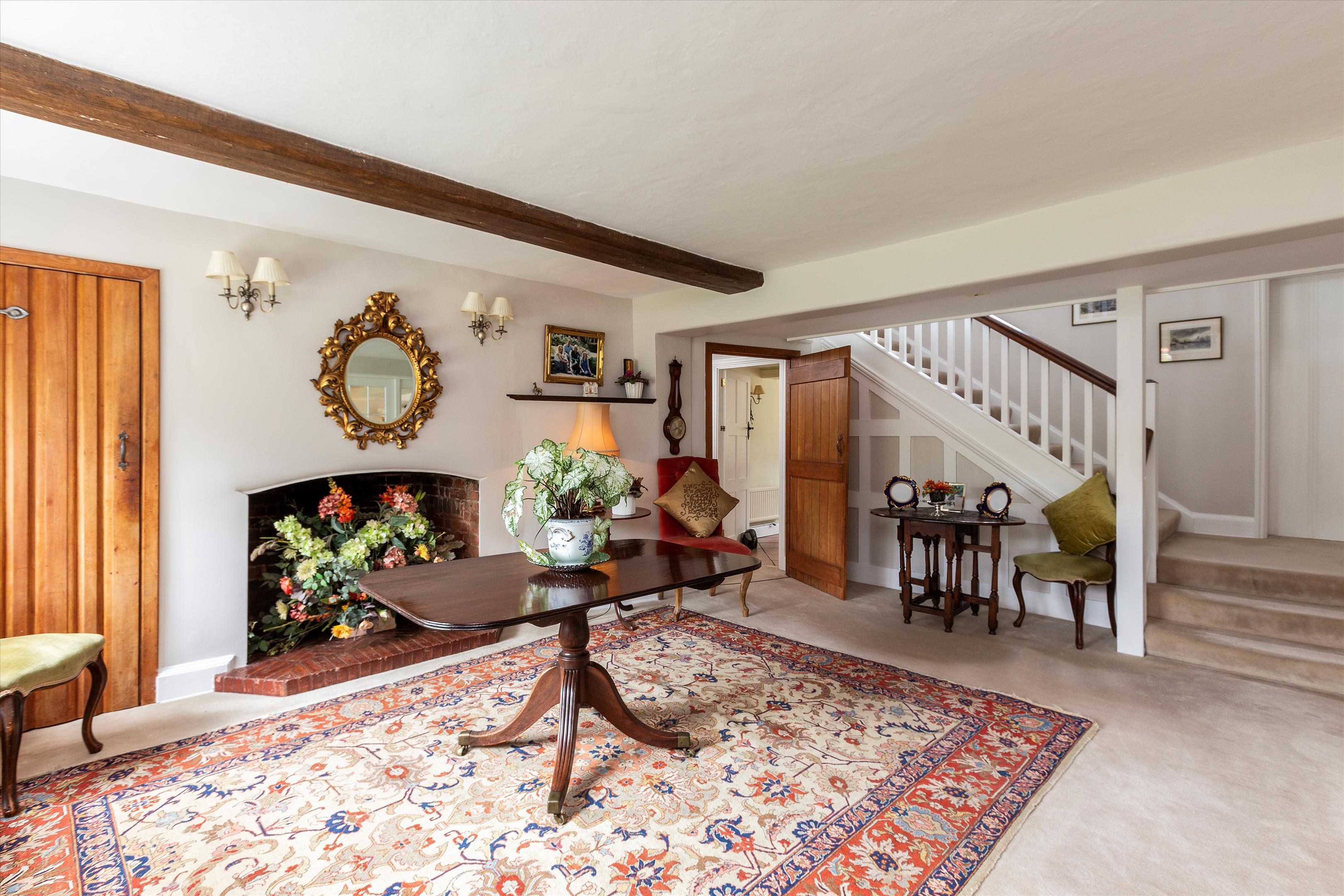 The Street, Frensham, Farnham, Surrey GU10