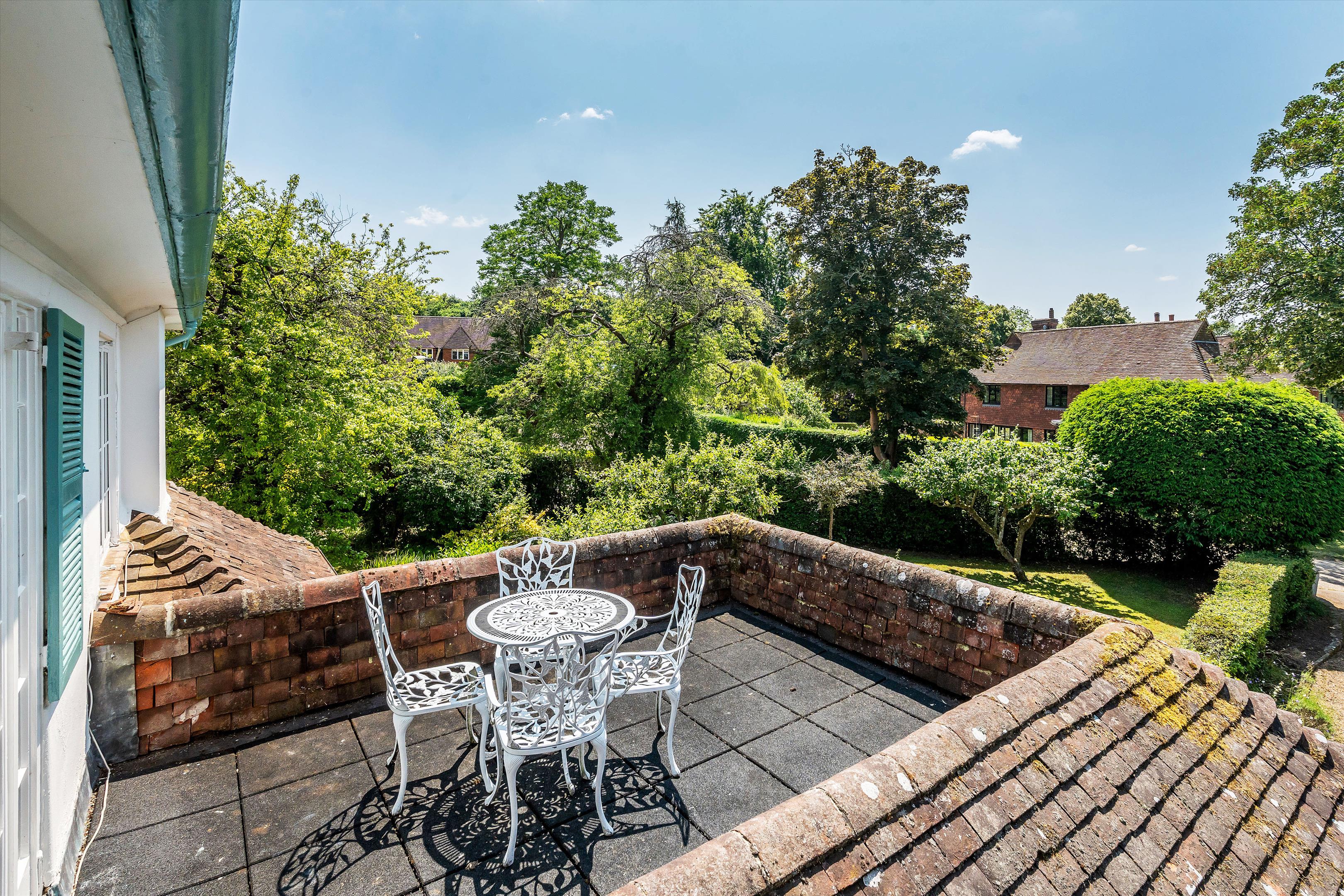 Fairway, Guildford, GU1