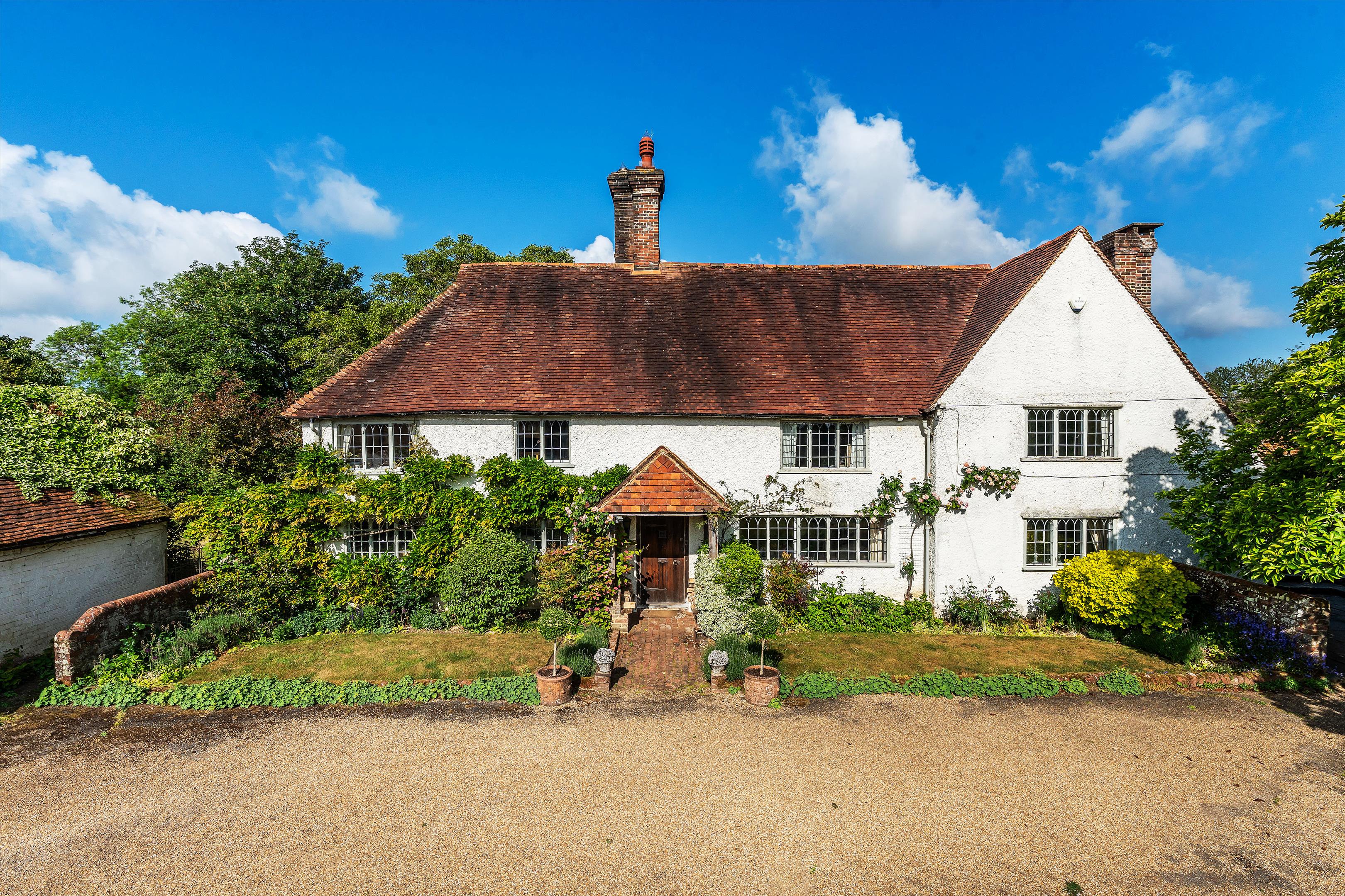 Utworth Manor, Nr Cranleigh, Surrey, GU6 8JU
